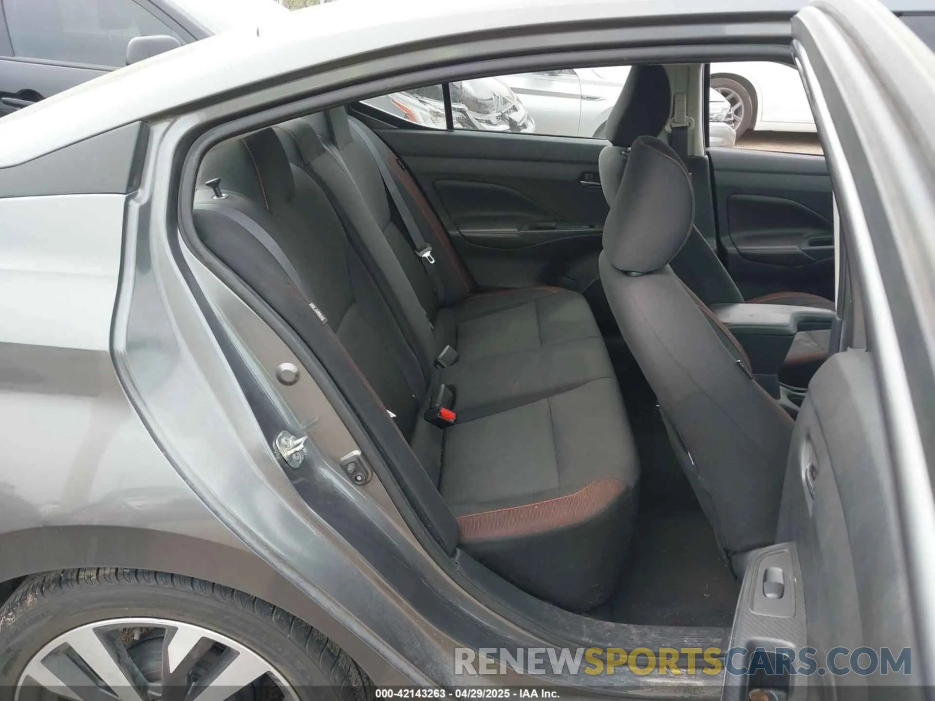 8 fotografías del automóvil dañado 3N1CN8FV8ML817521 NISSAN VERSA 2021
