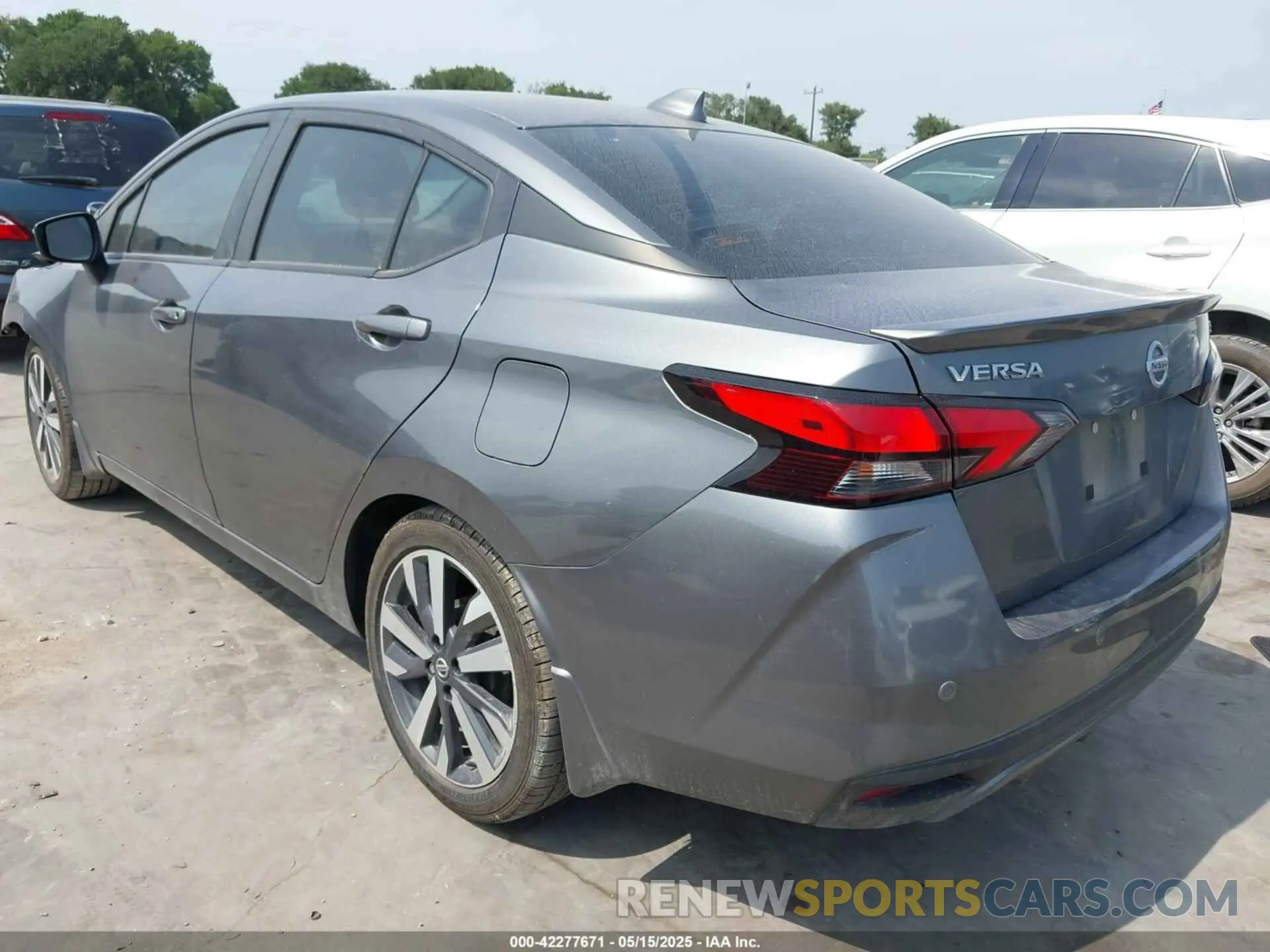3 fotografías del automóvil dañado 3N1CN8FV8ML820600 NISSAN VERSA 2021