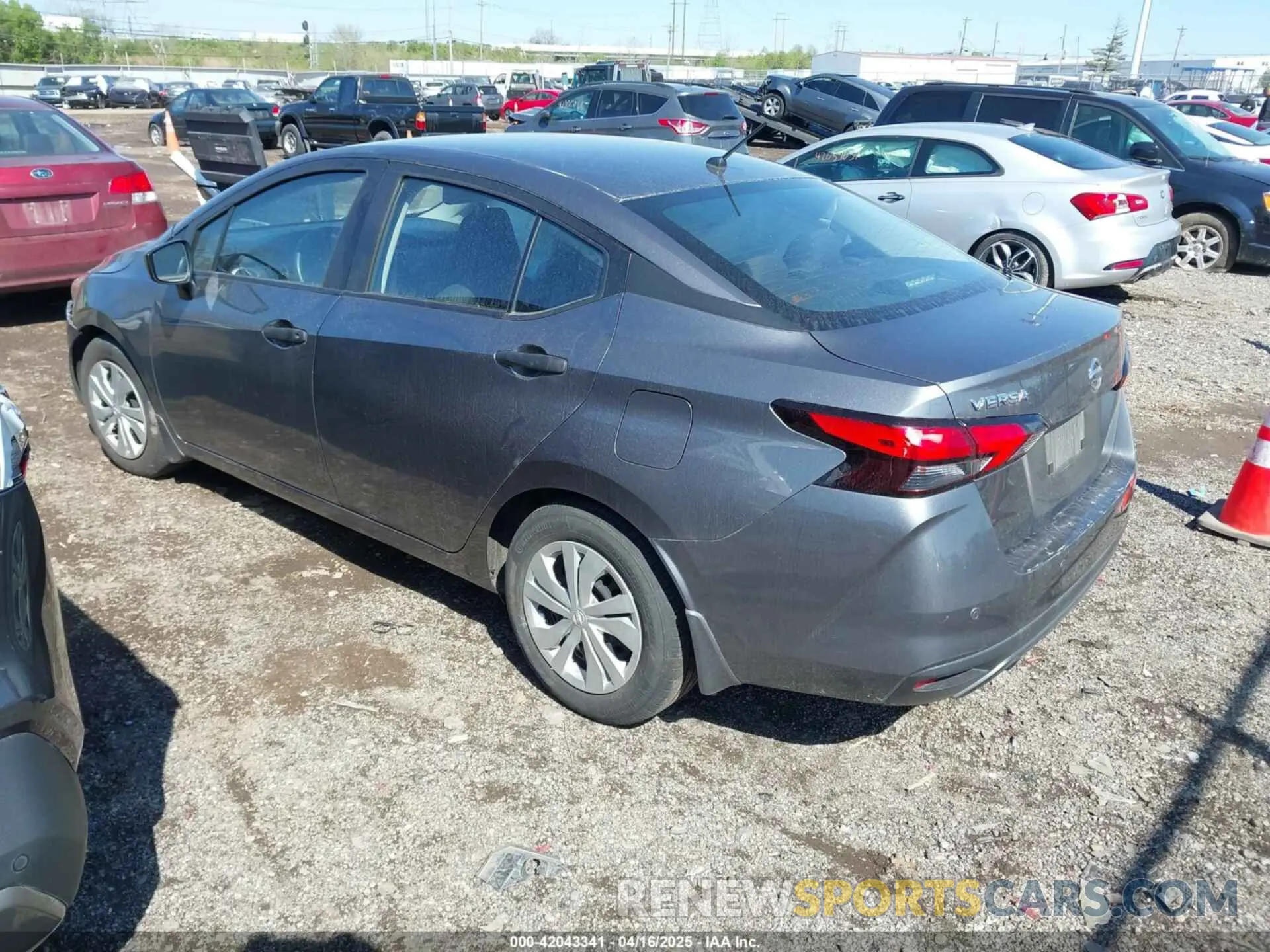 3 fotografías del automóvil dañado 3N1CN8DV0NL832521 NISSAN VERSA 2022