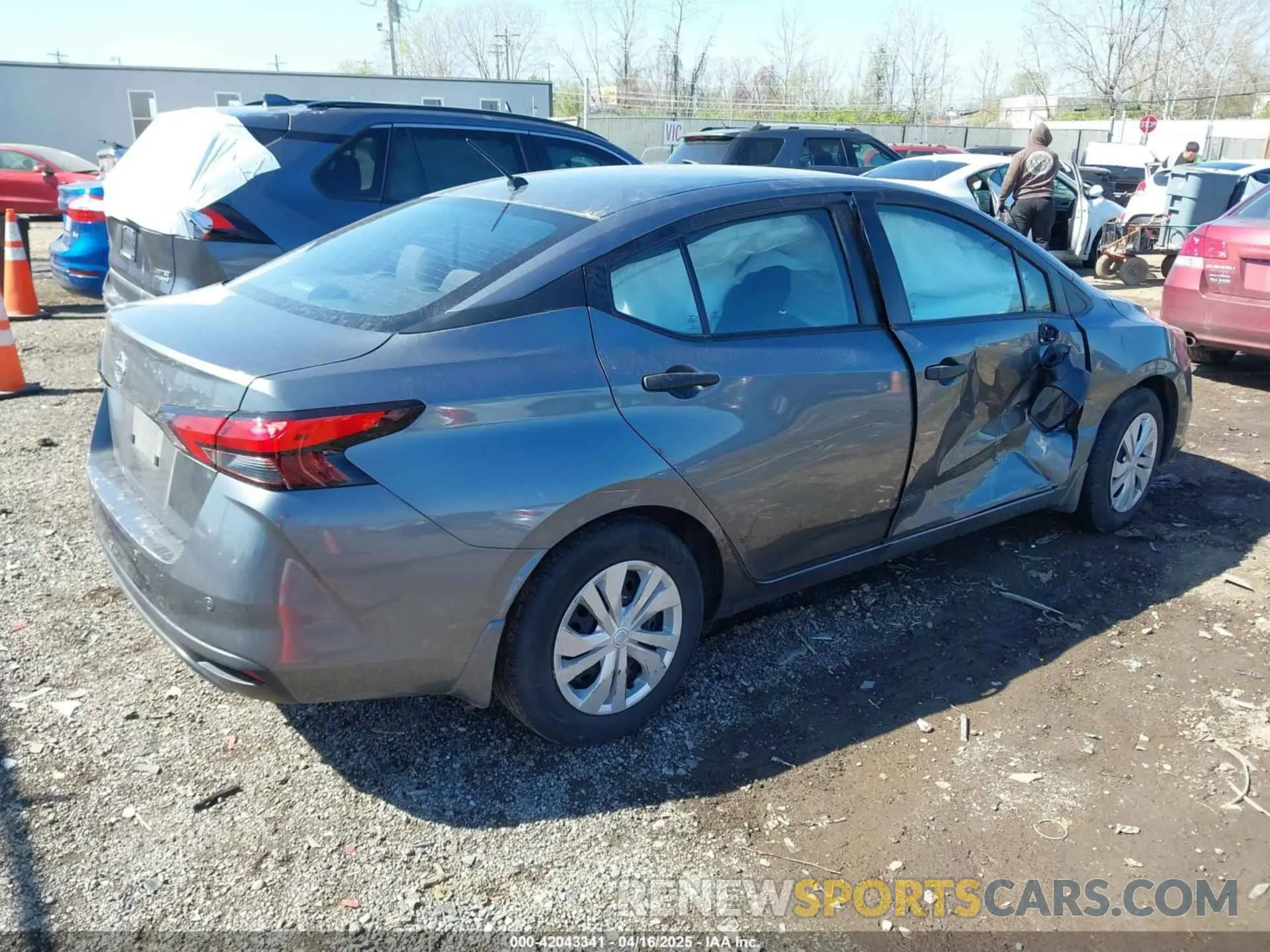 4 fotografías del automóvil dañado 3N1CN8DV0NL832521 NISSAN VERSA 2022