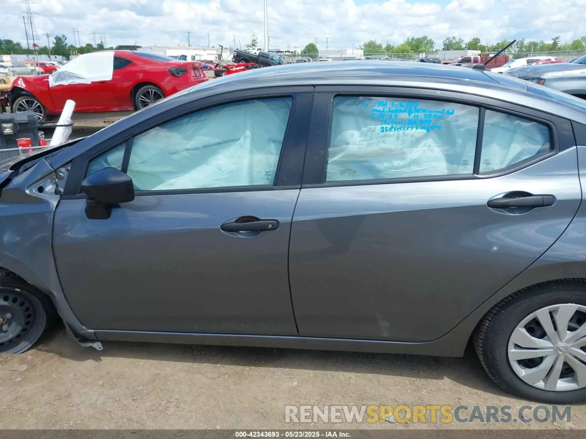 14 fotografías del automóvil dañado 3N1CN8DV1NL821494 NISSAN VERSA 2022
