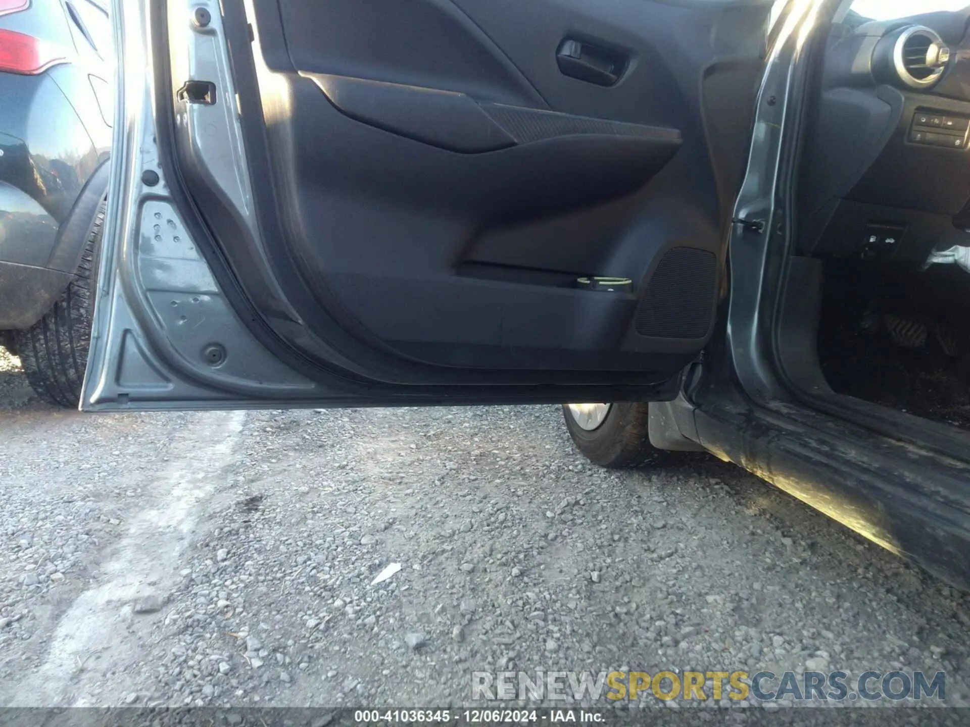11 fotografías del automóvil dañado 3N1CN8DV2NL861891 NISSAN VERSA 2022
