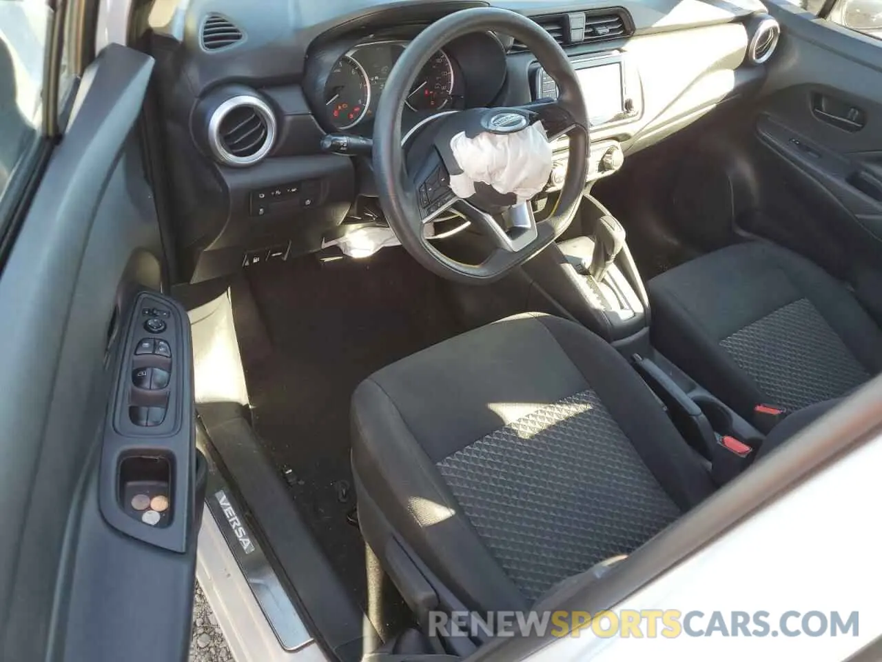 8 fotografías del automóvil dañado 3N1CN8DV6NL867757 NISSAN VERSA 2022