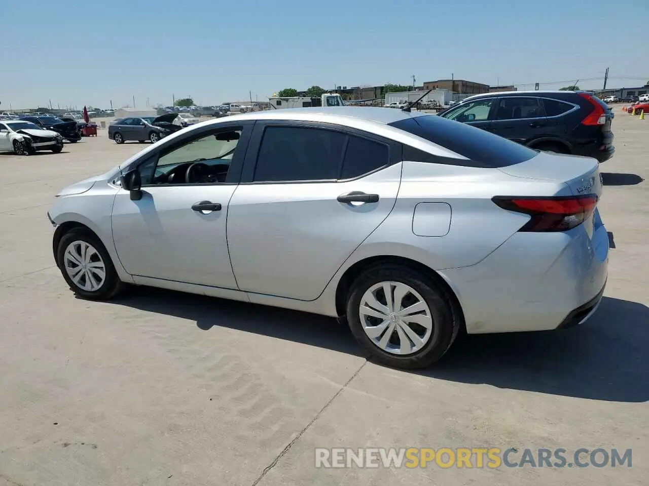 2 fotografías del automóvil dañado 3N1CN8DV8NL841550 NISSAN VERSA 2022