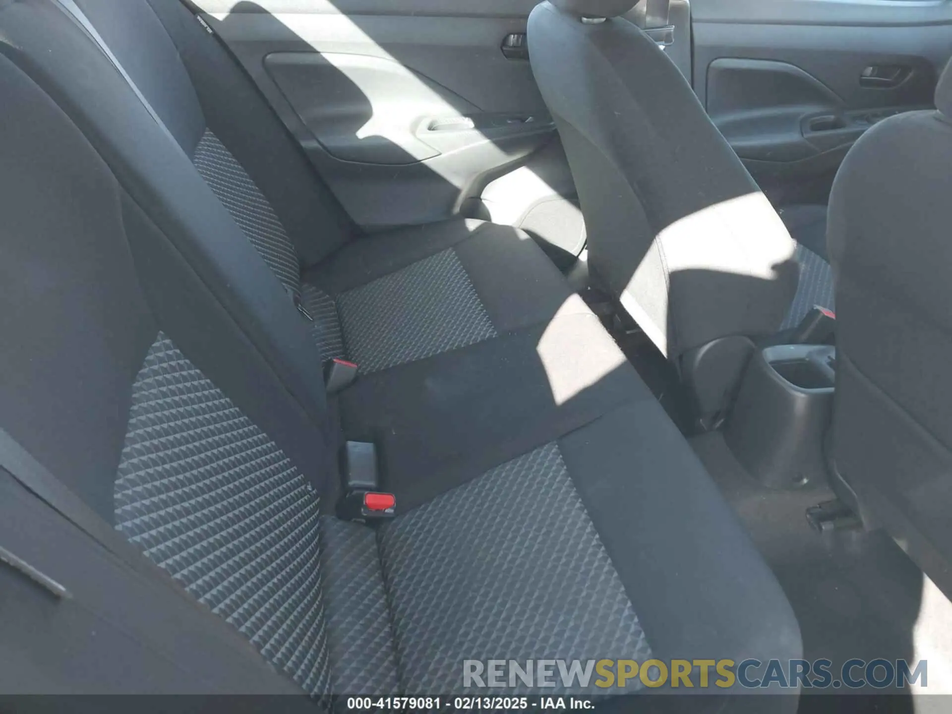 8 fotografías del automóvil dañado 3N1CN8DVXNL841548 NISSAN VERSA 2022
