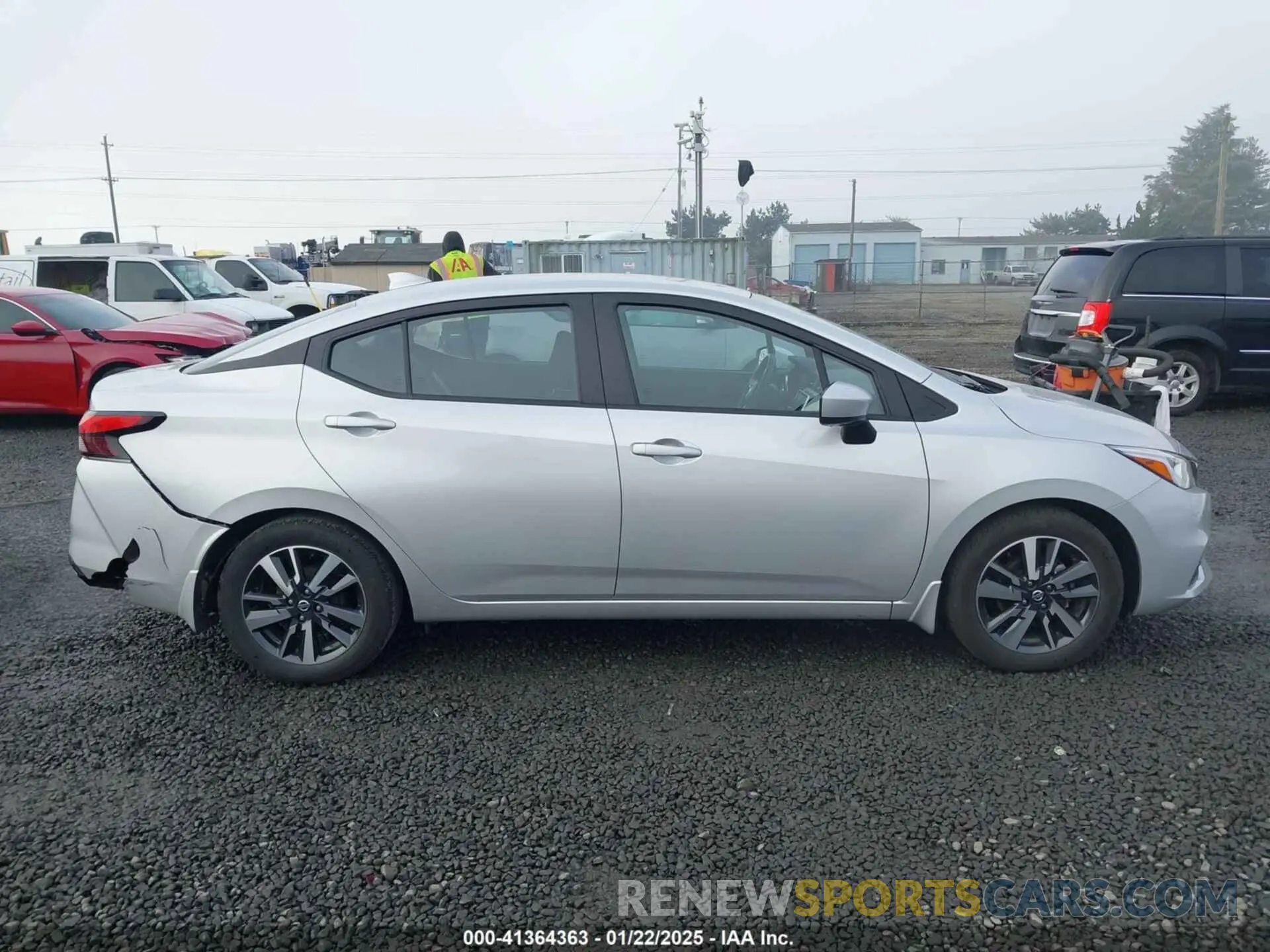 13 fotografías del automóvil dañado 3N1CN8EV4NL848302 NISSAN VERSA 2022