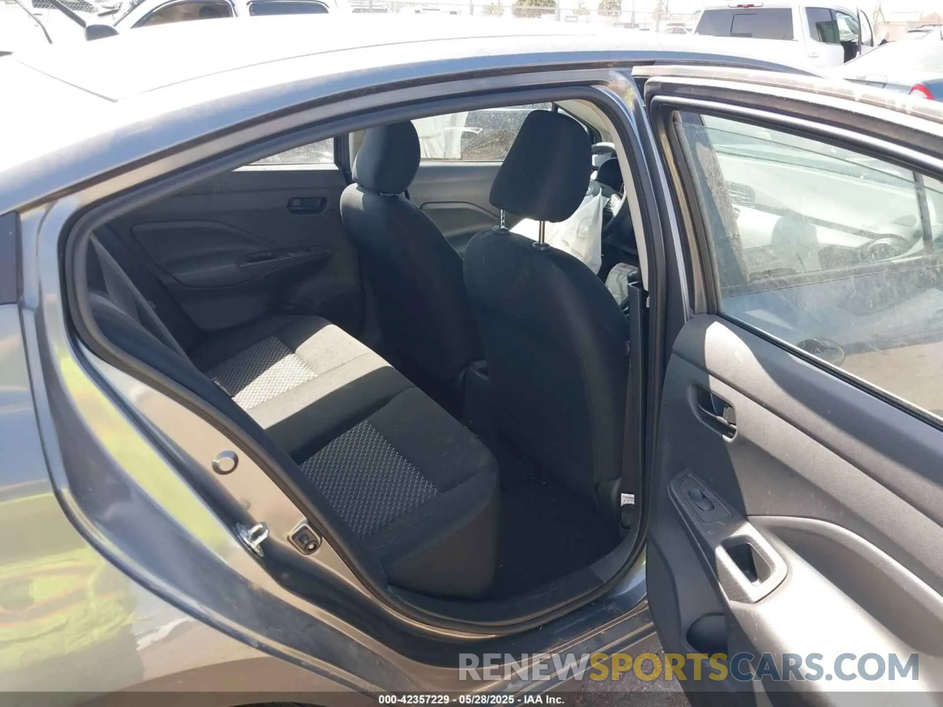 8 fotografías del automóvil dañado 3N1CN8BV3PL856477 NISSAN VERSA 2023