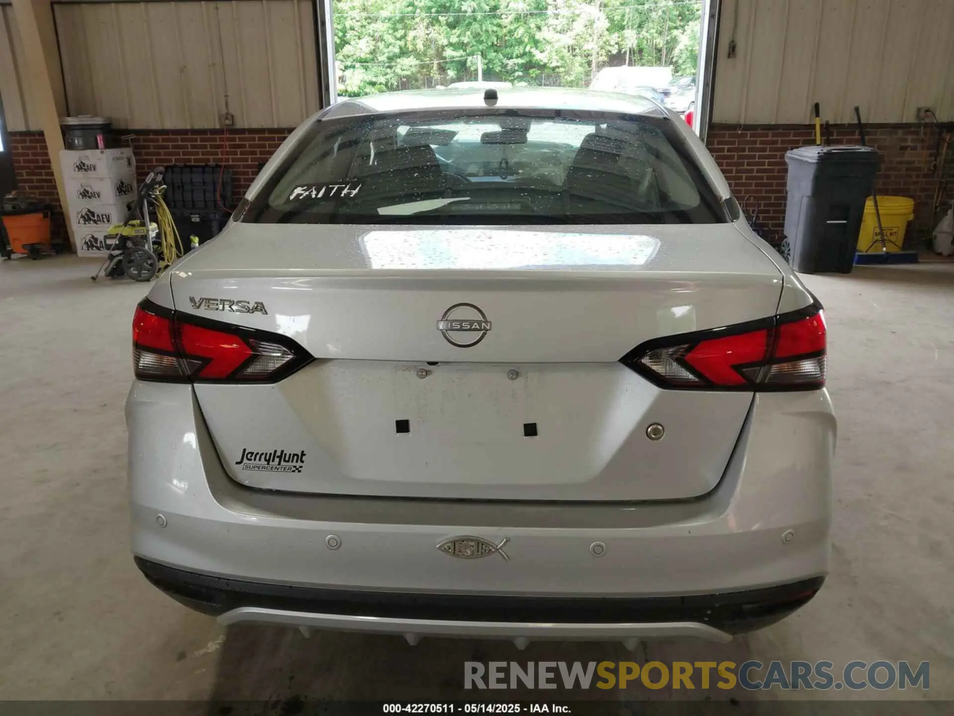 17 fotografías del automóvil dañado 3N1CN8DV0PL830304 NISSAN VERSA 2023
