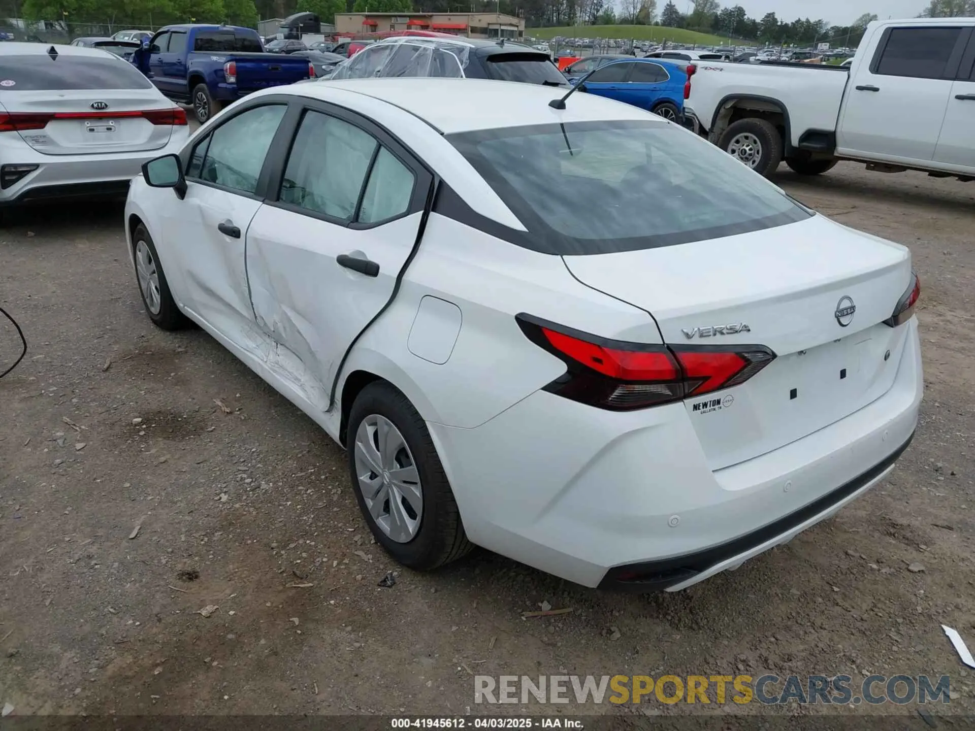3 fotografías del automóvil dañado 3N1CN8DV2PL823144 NISSAN VERSA 2023