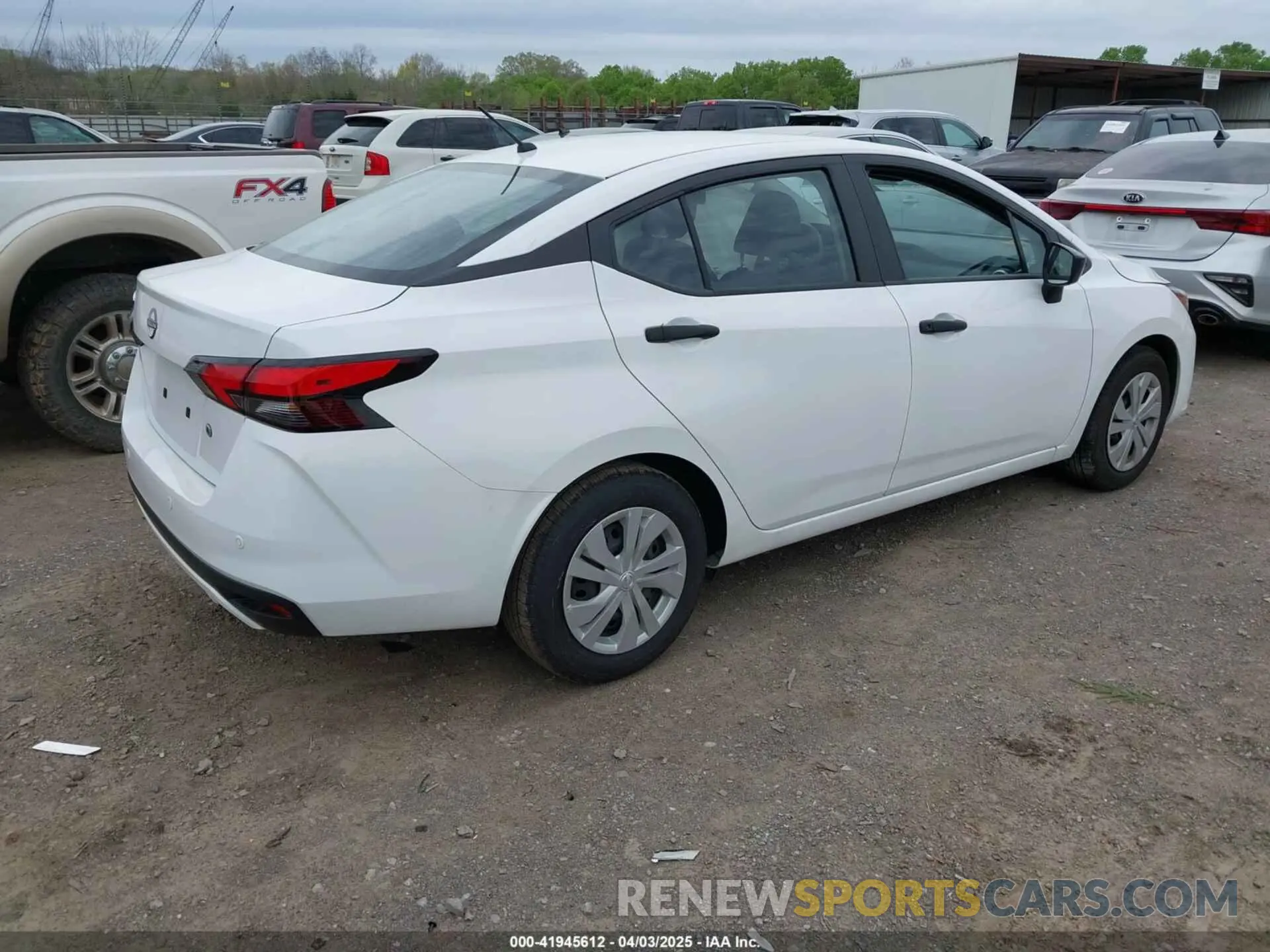 4 fotografías del automóvil dañado 3N1CN8DV2PL823144 NISSAN VERSA 2023