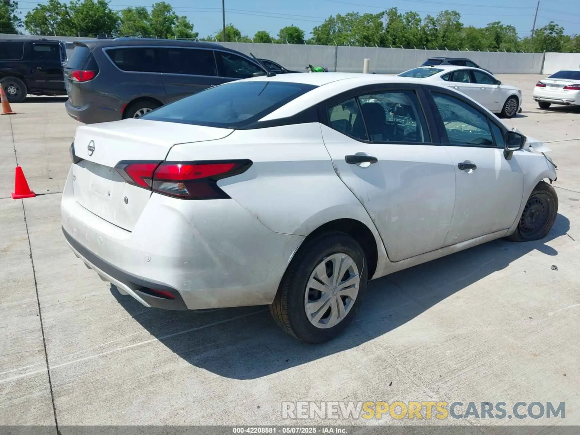 4 fotografías del automóvil dañado 3N1CN8DV2PL823290 NISSAN VERSA 2023