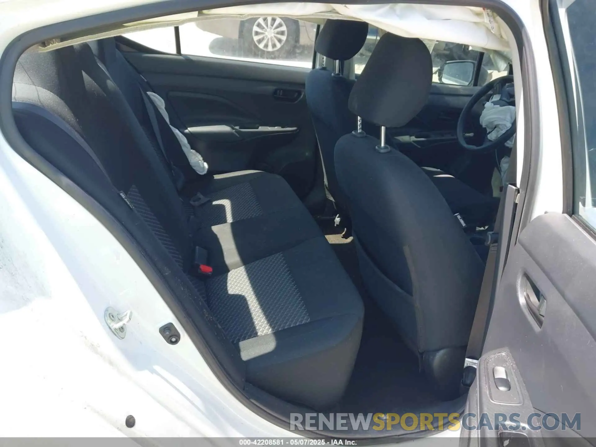 8 fotografías del automóvil dañado 3N1CN8DV2PL823290 NISSAN VERSA 2023