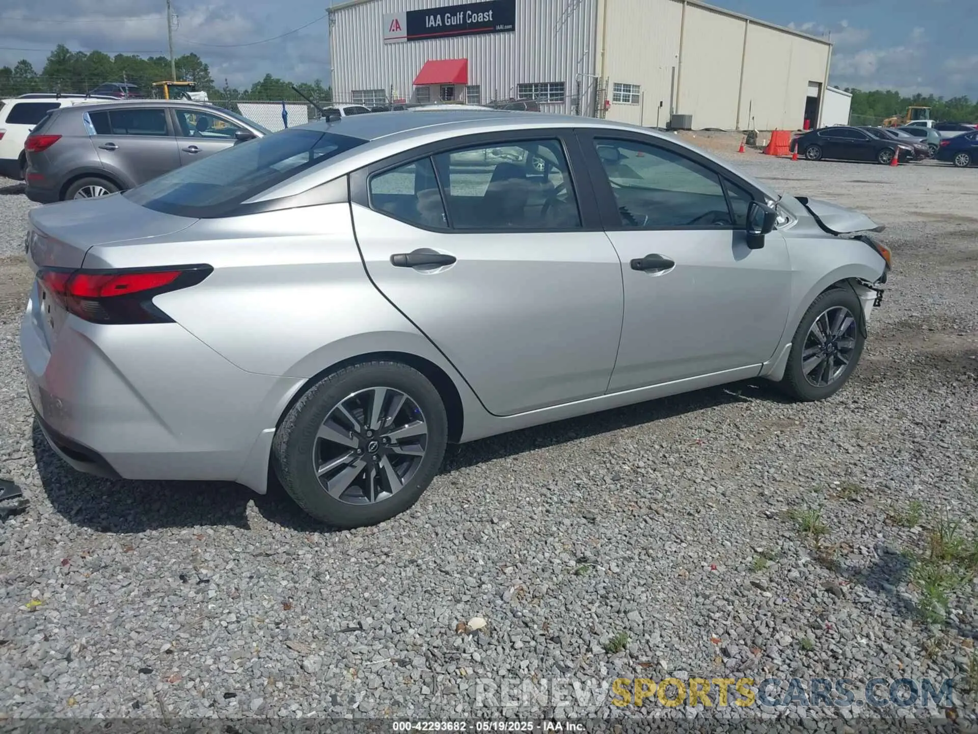 4 fotografías del automóvil dañado 3N1CN8DV3PL862681 NISSAN VERSA 2023