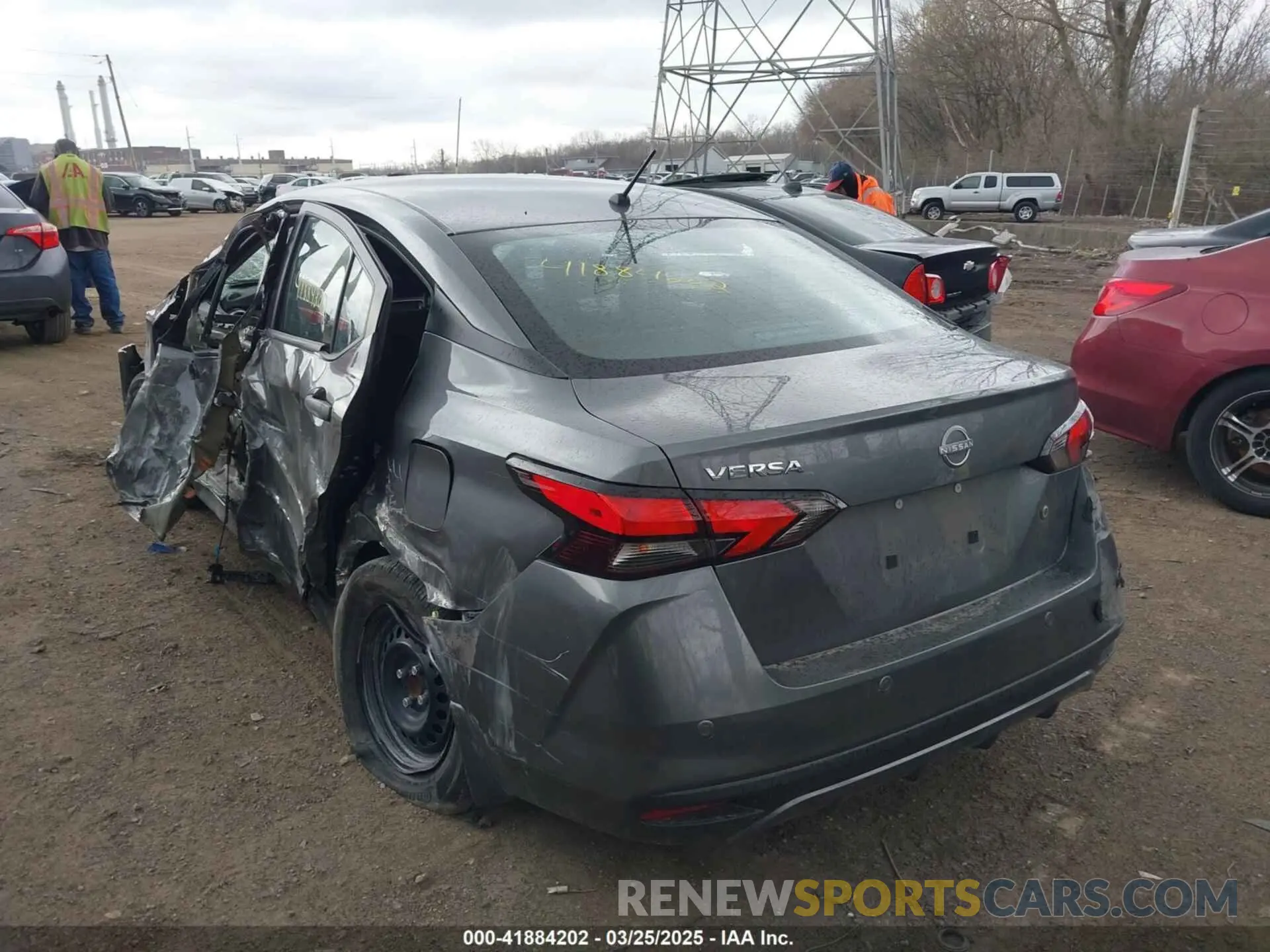 3 fotografías del automóvil dañado 3N1CN8DV5PL861385 NISSAN VERSA 2023