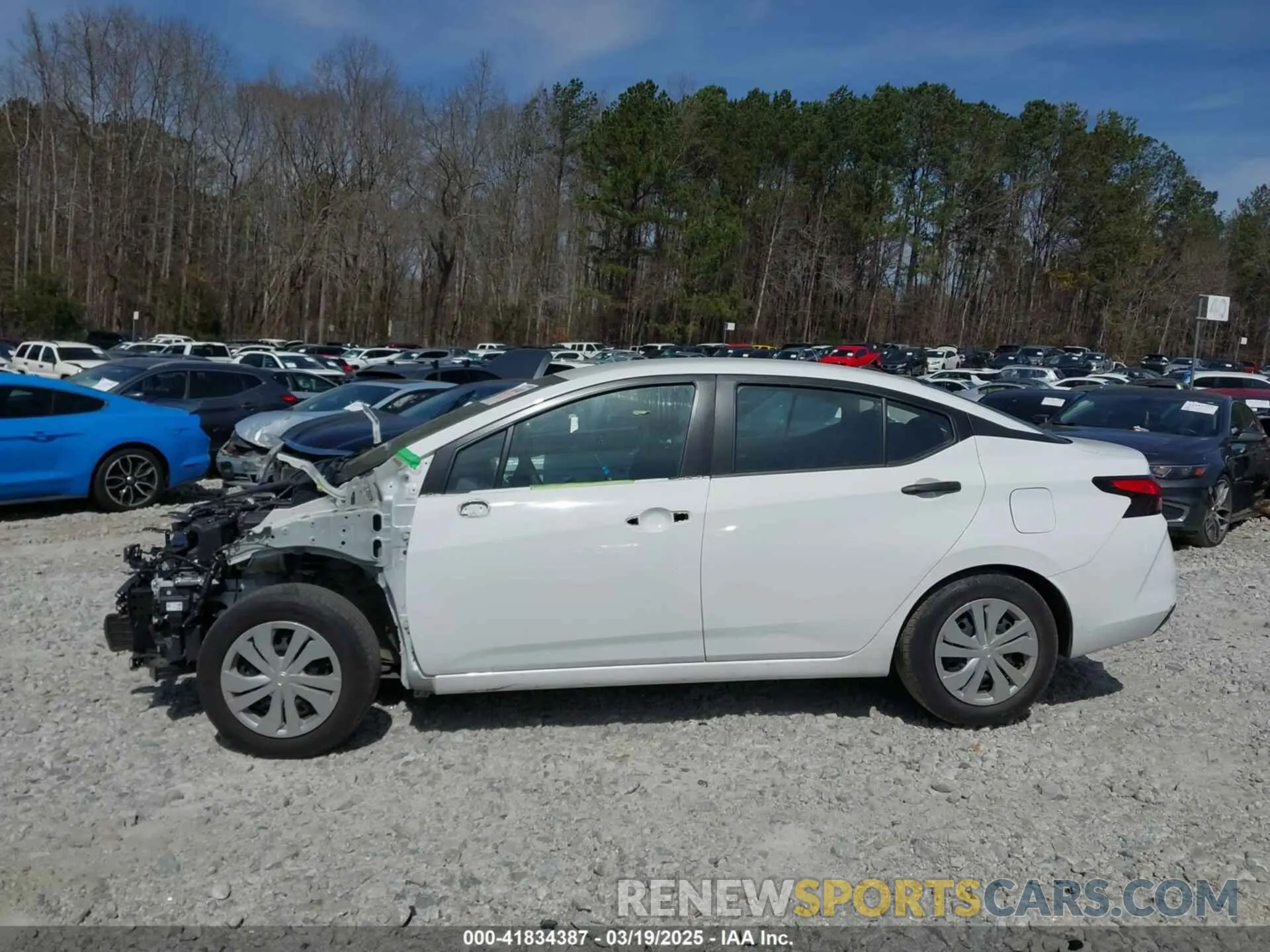 15 fotografías del automóvil dañado 3N1CN8DV6PL823440 NISSAN VERSA 2023