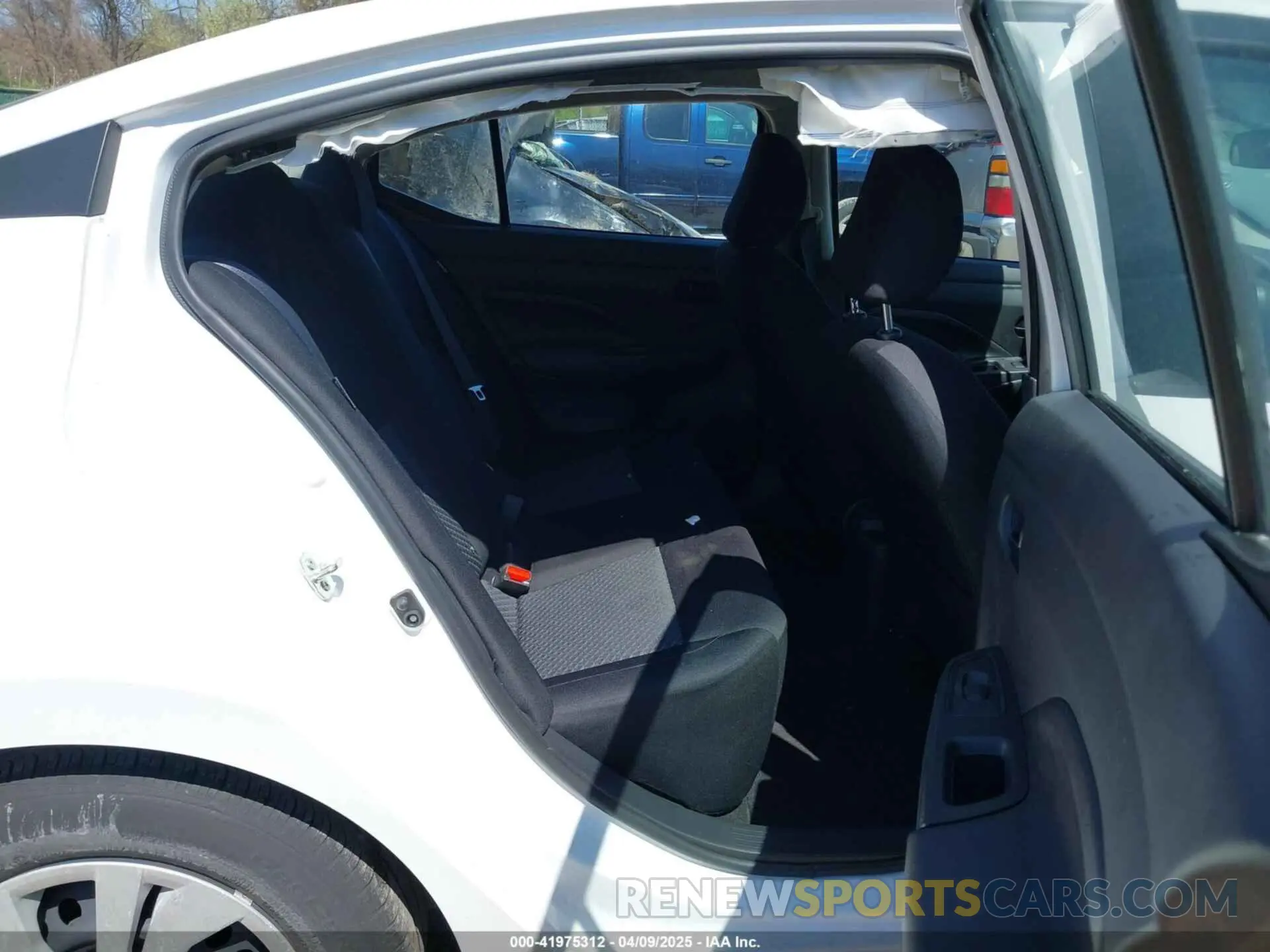 8 fotografías del automóvil dañado 3N1CN8DVXPL825045 NISSAN VERSA 2023