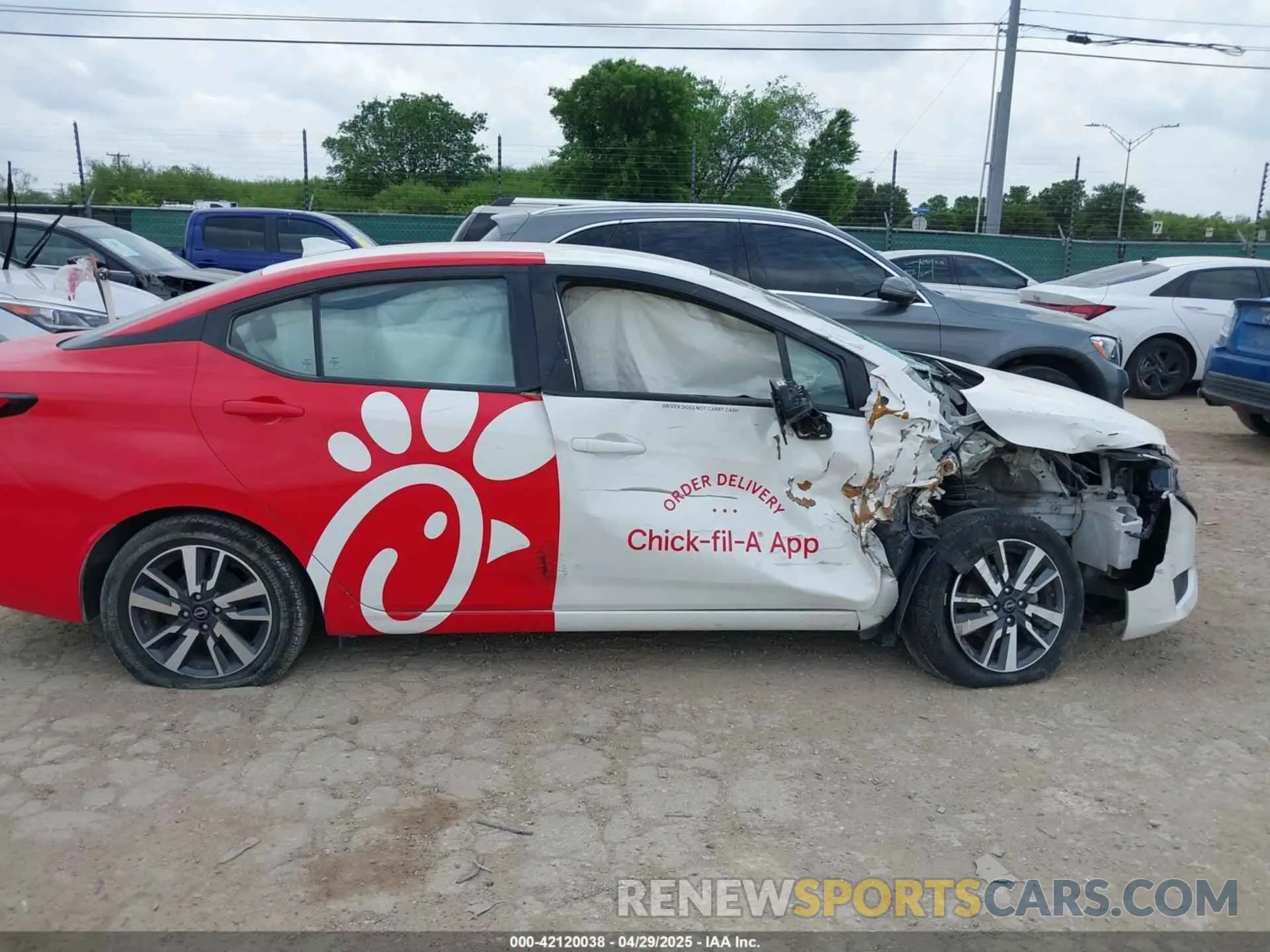 12 fotografías del automóvil dañado 3N1CN8EV7PL838348 NISSAN VERSA 2023