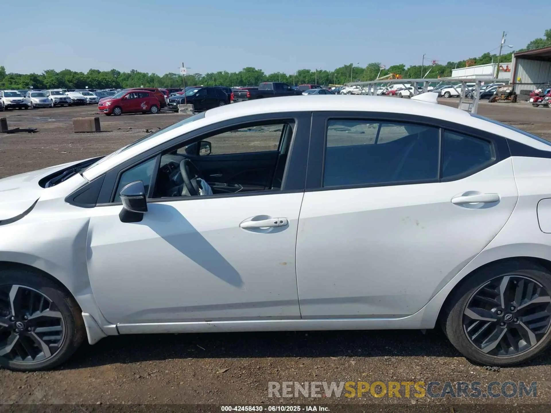 14 fotografías del automóvil dañado 3N1CN8FV4PL870186 NISSAN VERSA 2023