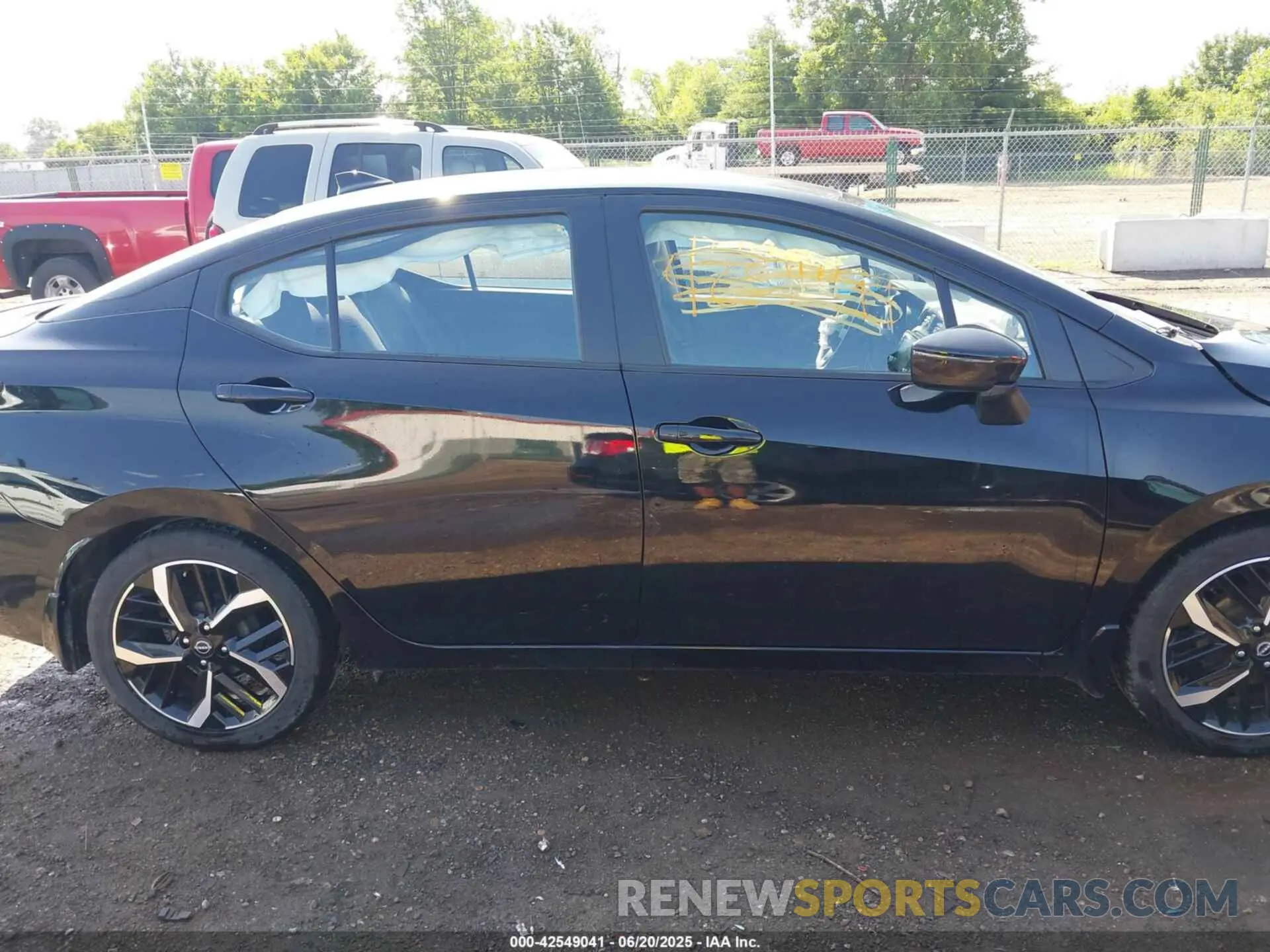 13 fotografías del automóvil dañado 3N1CN8FV8PL858624 NISSAN VERSA 2023