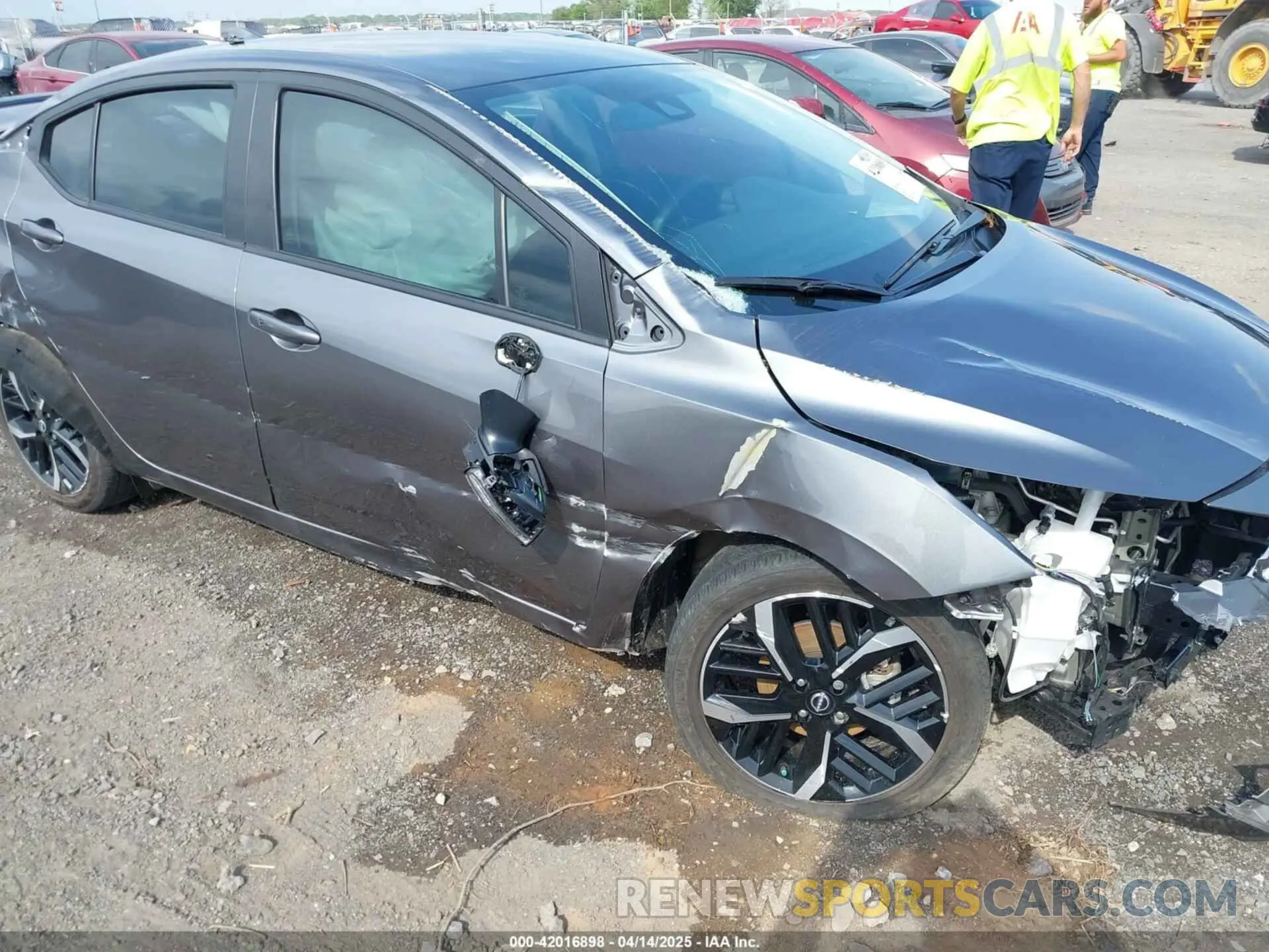 17 fotografías del automóvil dañado 3N1CN8FV9PL860303 NISSAN VERSA 2023