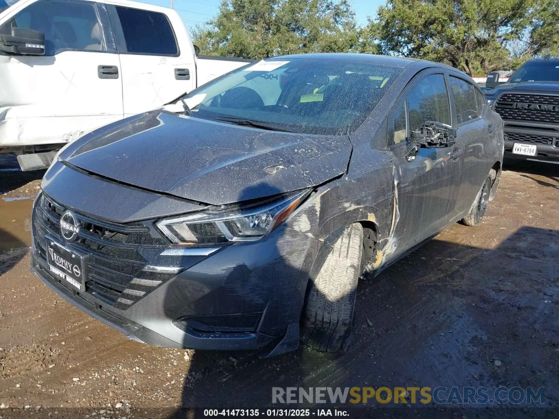 2 fotografías del automóvil dañado 3N1CN8DV0RL926260 NISSAN VERSA 2024