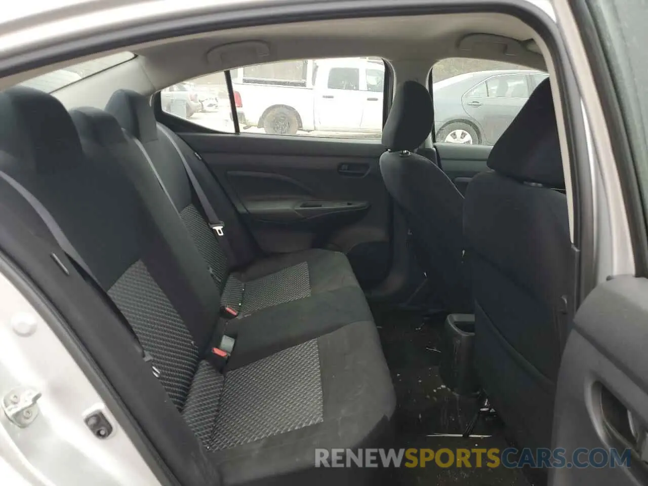 10 fotografías del automóvil dañado 3N1CN8DV1RL837622 NISSAN VERSA 2024