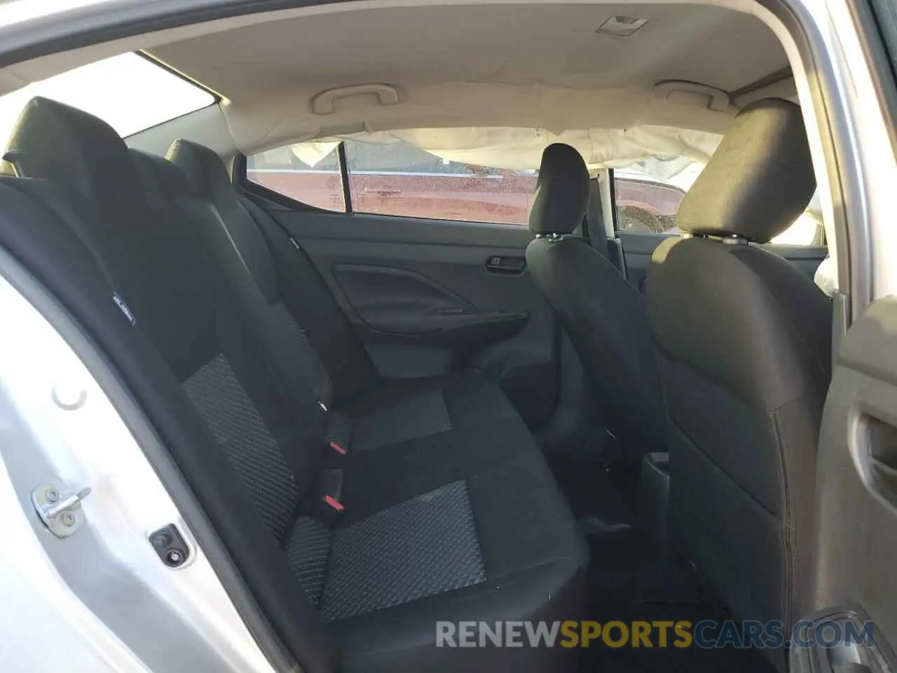 10 fotografías del automóvil dañado 3N1CN8DV1RL900959 NISSAN VERSA 2024