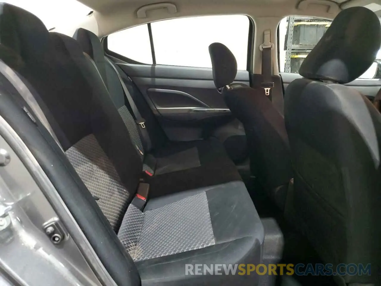 10 fotografías del automóvil dañado 3N1CN8DV1RL920144 NISSAN VERSA 2024