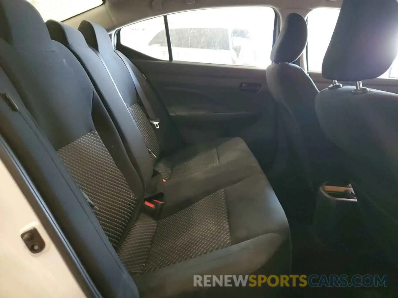 10 fotografías del automóvil dañado 3N1CN8DV1RL926087 NISSAN VERSA 2024