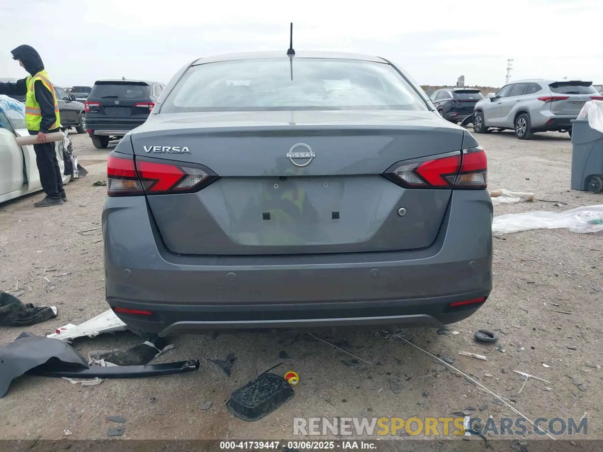 17 fotografías del automóvil dañado 3N1CN8DV2RL826287 NISSAN VERSA 2024