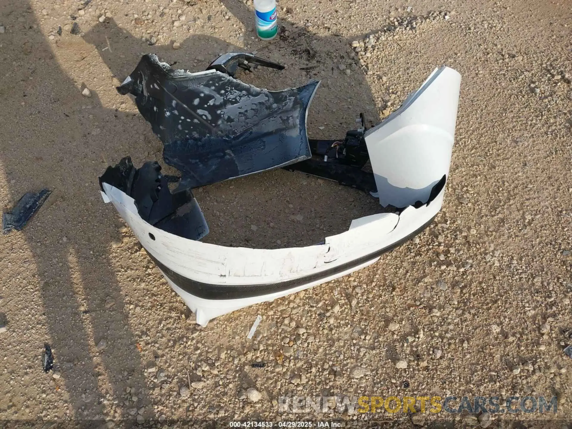 12 fotografías del automóvil dañado 3N1CN8DV3RL912000 NISSAN VERSA 2024