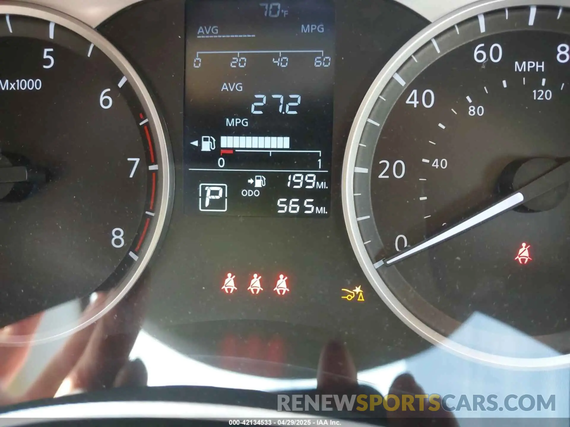 16 fotografías del automóvil dañado 3N1CN8DV3RL912000 NISSAN VERSA 2024