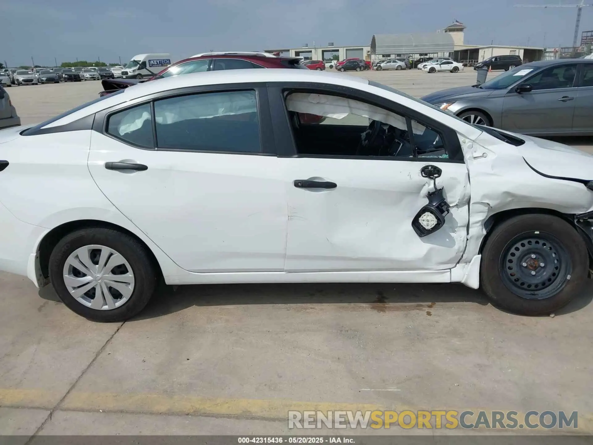 14 fotografías del automóvil dañado 3N1CN8DV4RL914225 NISSAN VERSA 2024