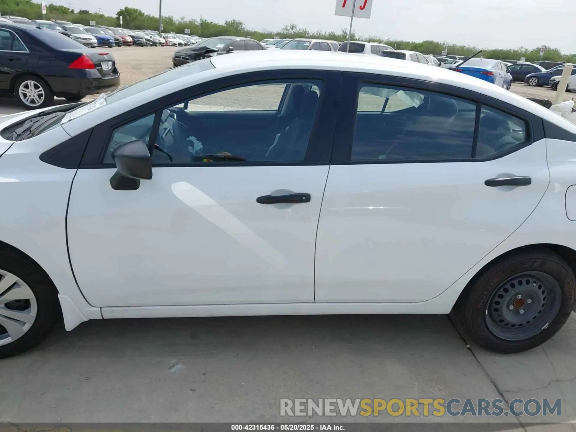 15 fotografías del automóvil dañado 3N1CN8DV4RL914225 NISSAN VERSA 2024