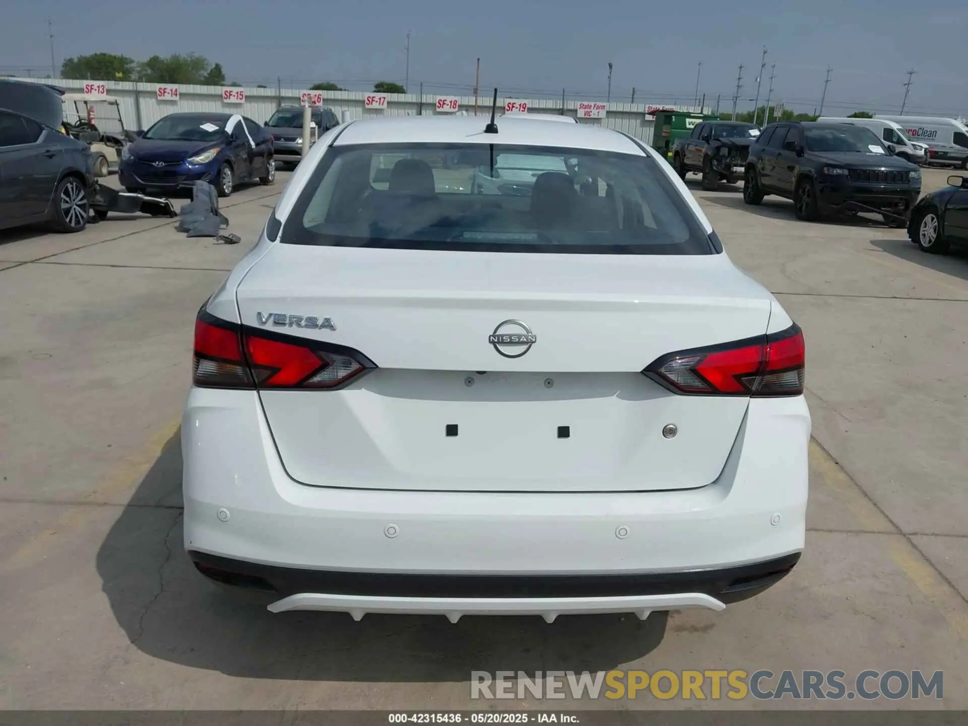 17 fotografías del automóvil dañado 3N1CN8DV4RL914225 NISSAN VERSA 2024