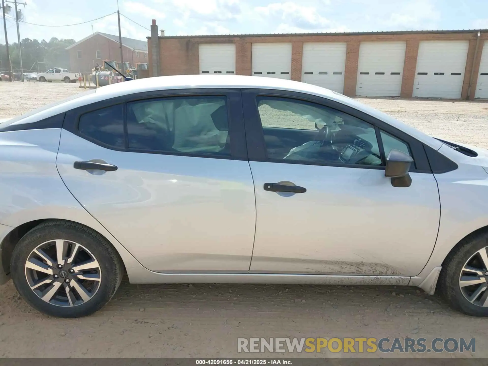 13 fotografías del automóvil dañado 3N1CN8DV5RL848834 NISSAN VERSA 2024
