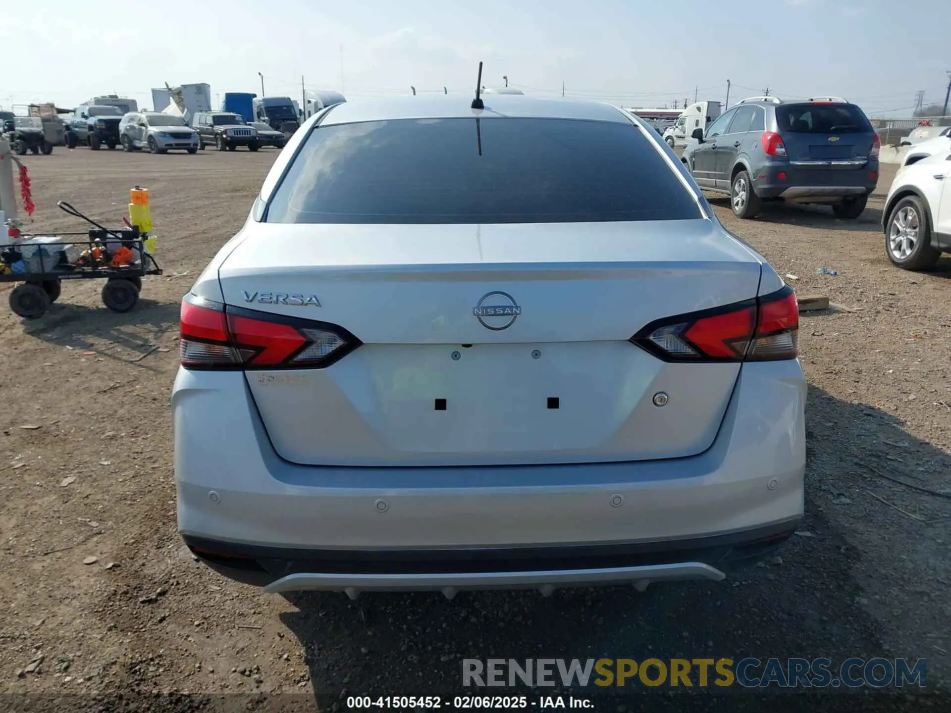 17 fotografías del automóvil dañado 3N1CN8DV5RL884491 NISSAN VERSA 2024