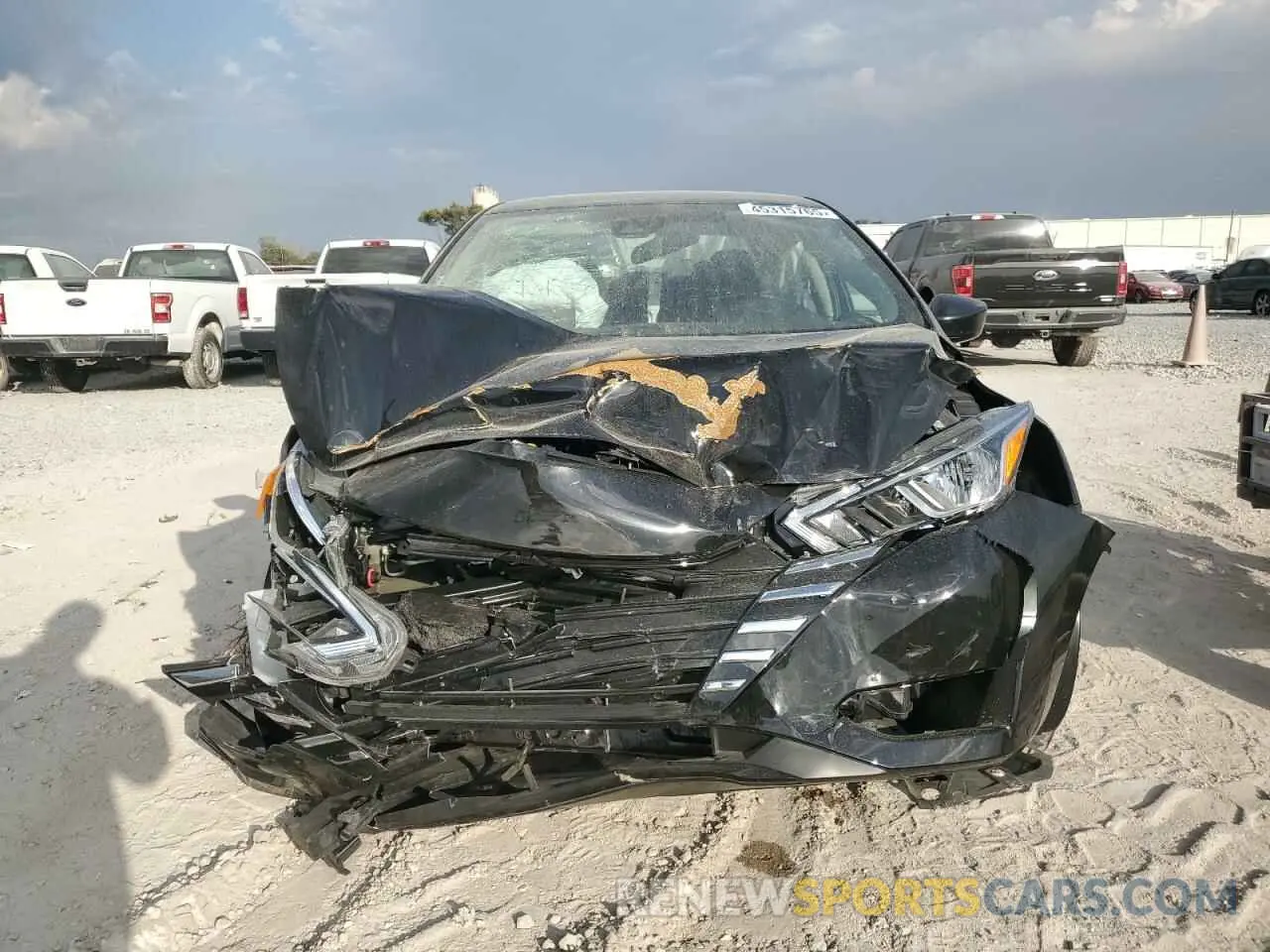 5 fotografías del automóvil dañado 3N1CN8DV5RL926769 NISSAN VERSA 2024