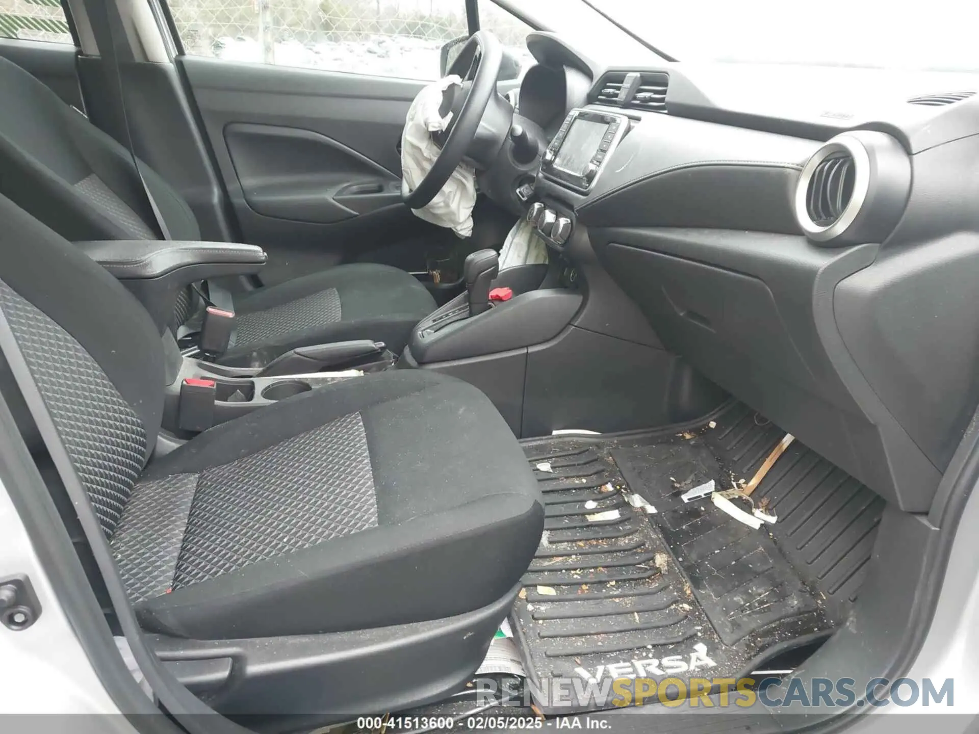 5 fotografías del automóvil dañado 3N1CN8DV6RL848759 NISSAN VERSA 2024