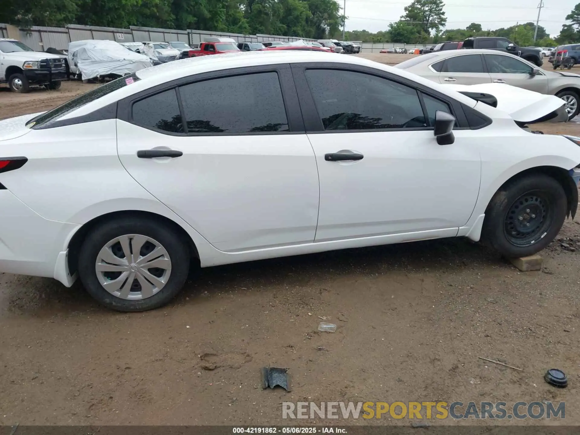 14 fotografías del automóvil dañado 3N1CN8DV6RL879039 NISSAN VERSA 2024