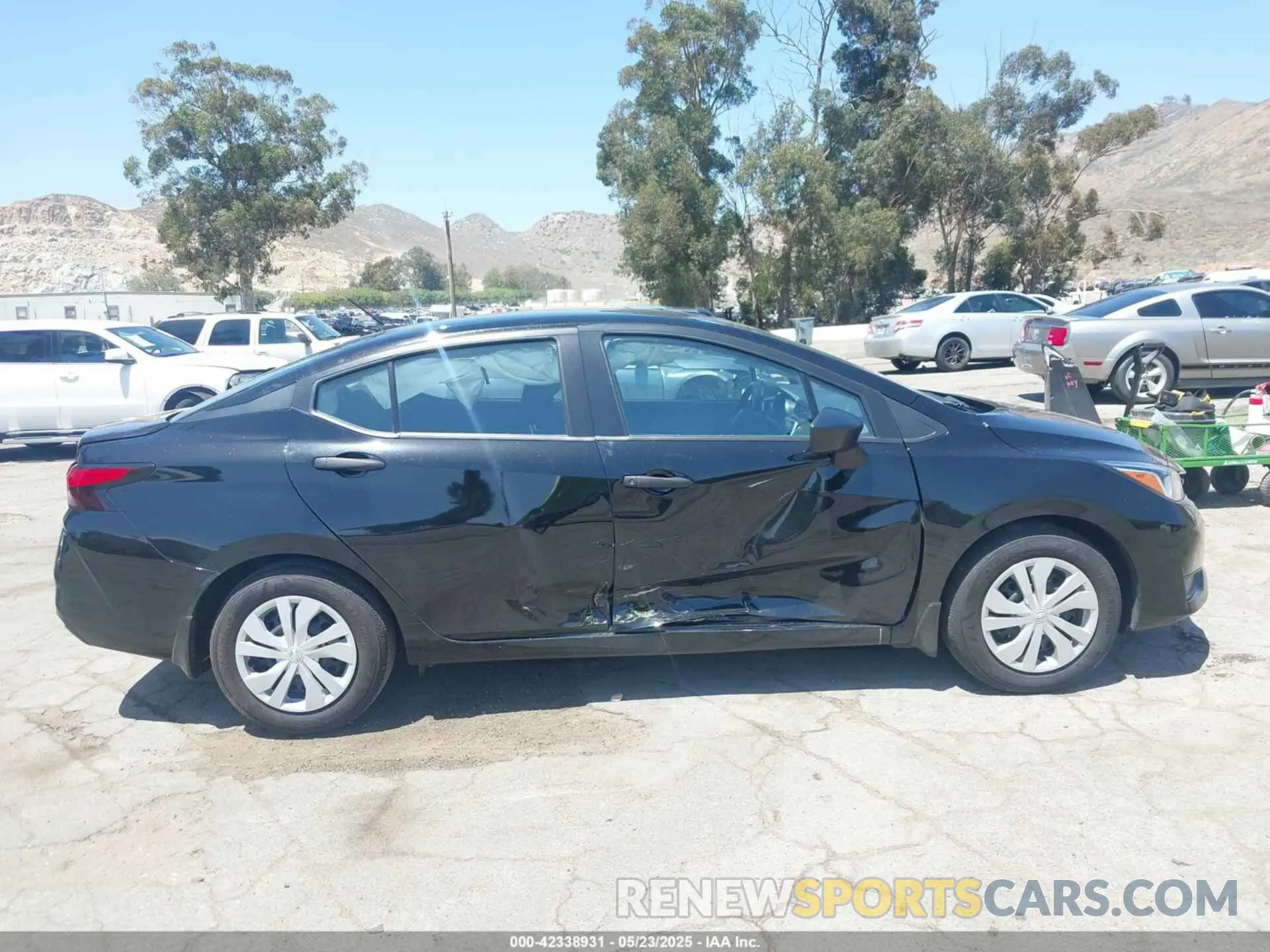 14 fotografías del automóvil dañado 3N1CN8DV7RL906667 NISSAN VERSA 2024