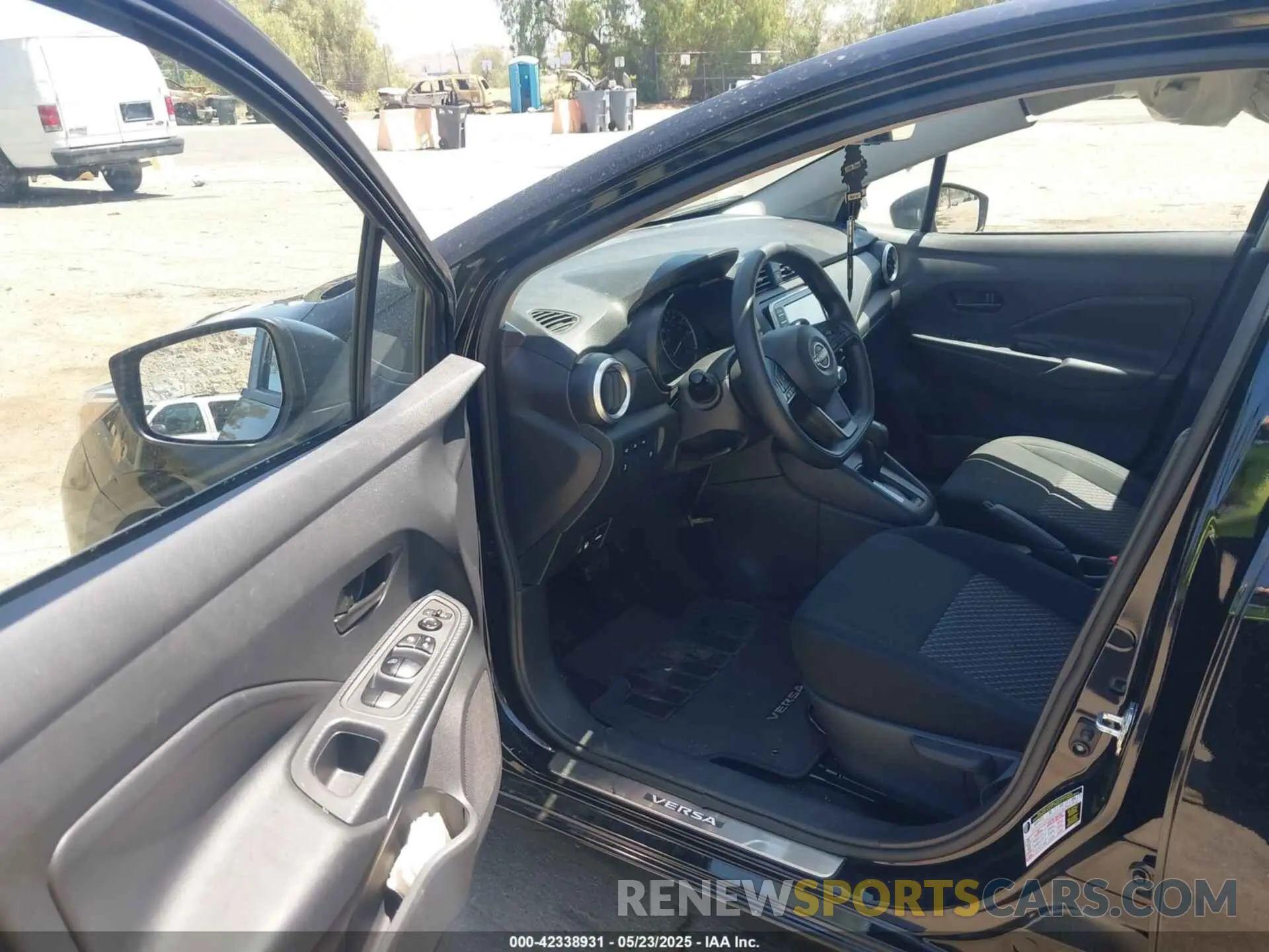 5 fotografías del automóvil dañado 3N1CN8DV7RL906667 NISSAN VERSA 2024