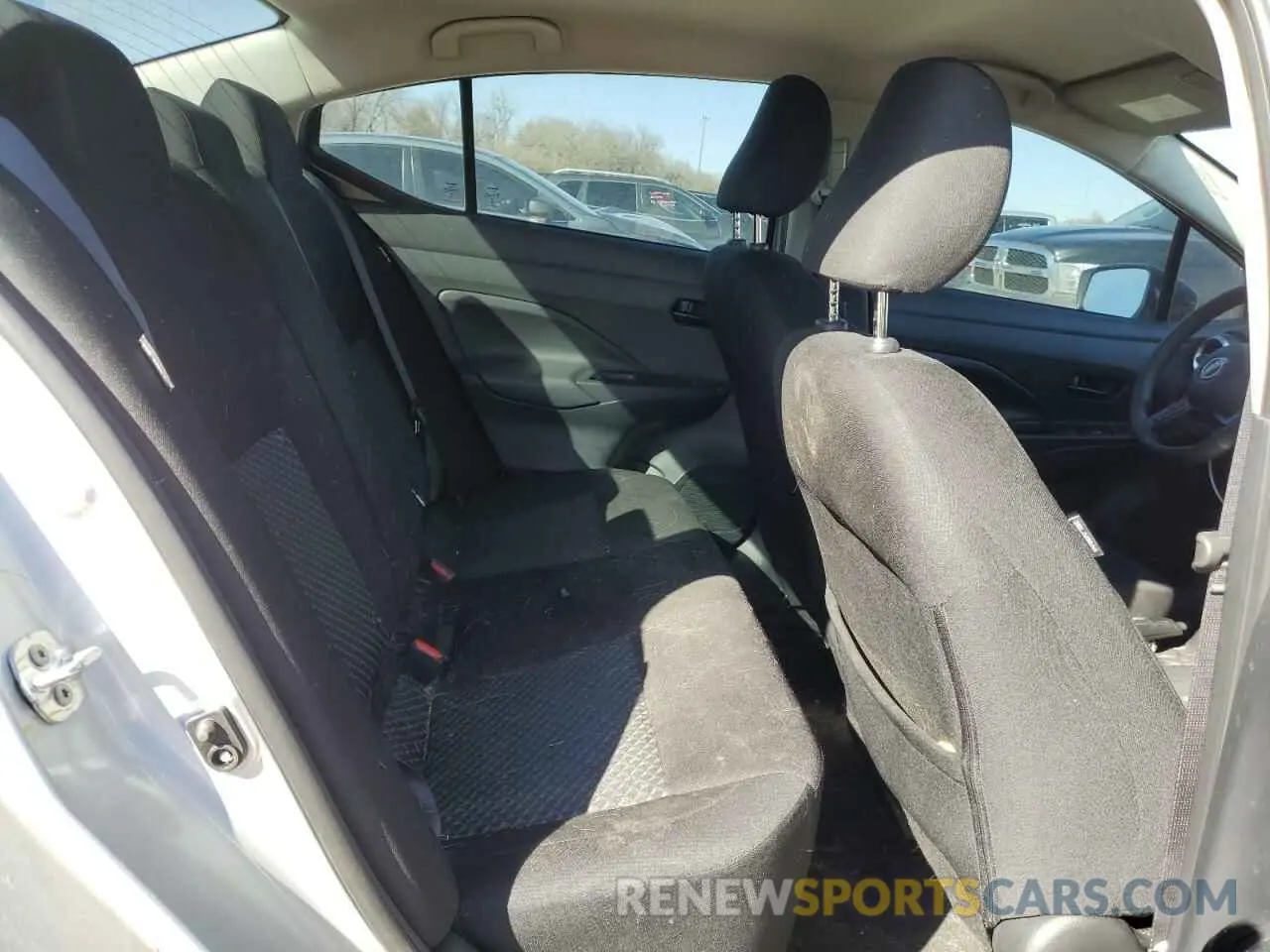 10 fotografías del automóvil dañado 3N1CN8DV8RL847581 NISSAN VERSA 2024