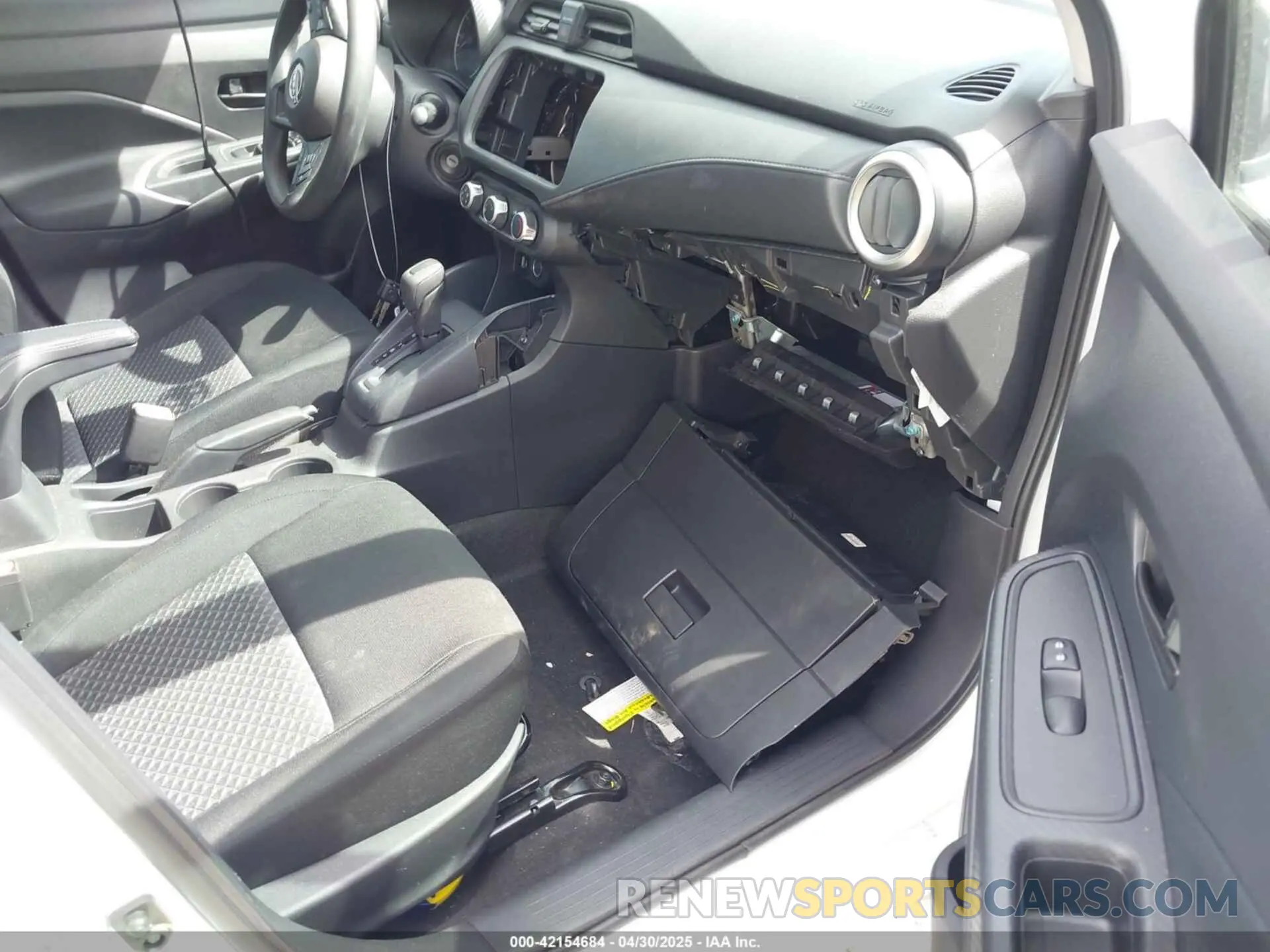 5 fotografías del automóvil dañado 3N1CN8DV8RL885439 NISSAN VERSA 2024