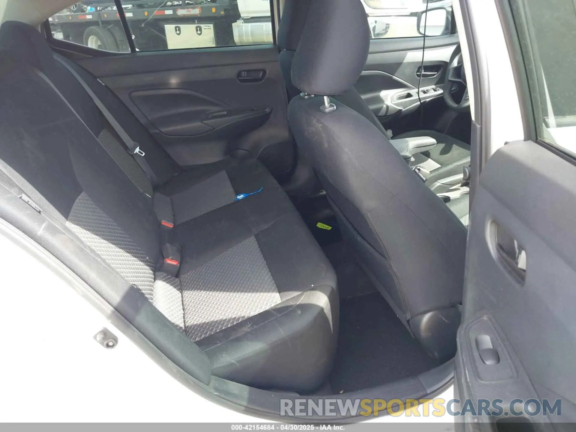 8 fotografías del automóvil dañado 3N1CN8DV8RL885439 NISSAN VERSA 2024