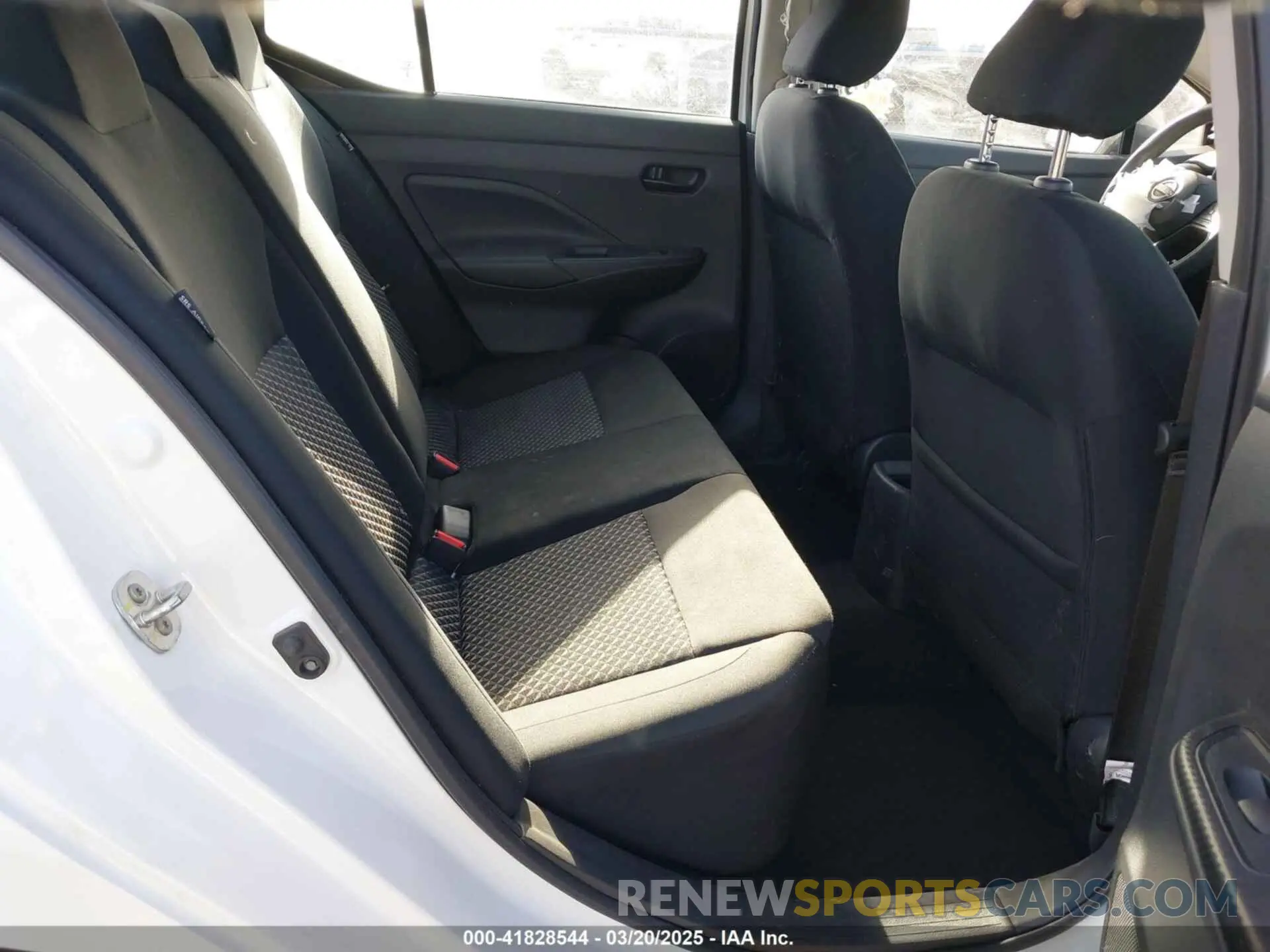 8 fotografías del automóvil dañado 3N1CN8DV9RL841370 NISSAN VERSA 2024