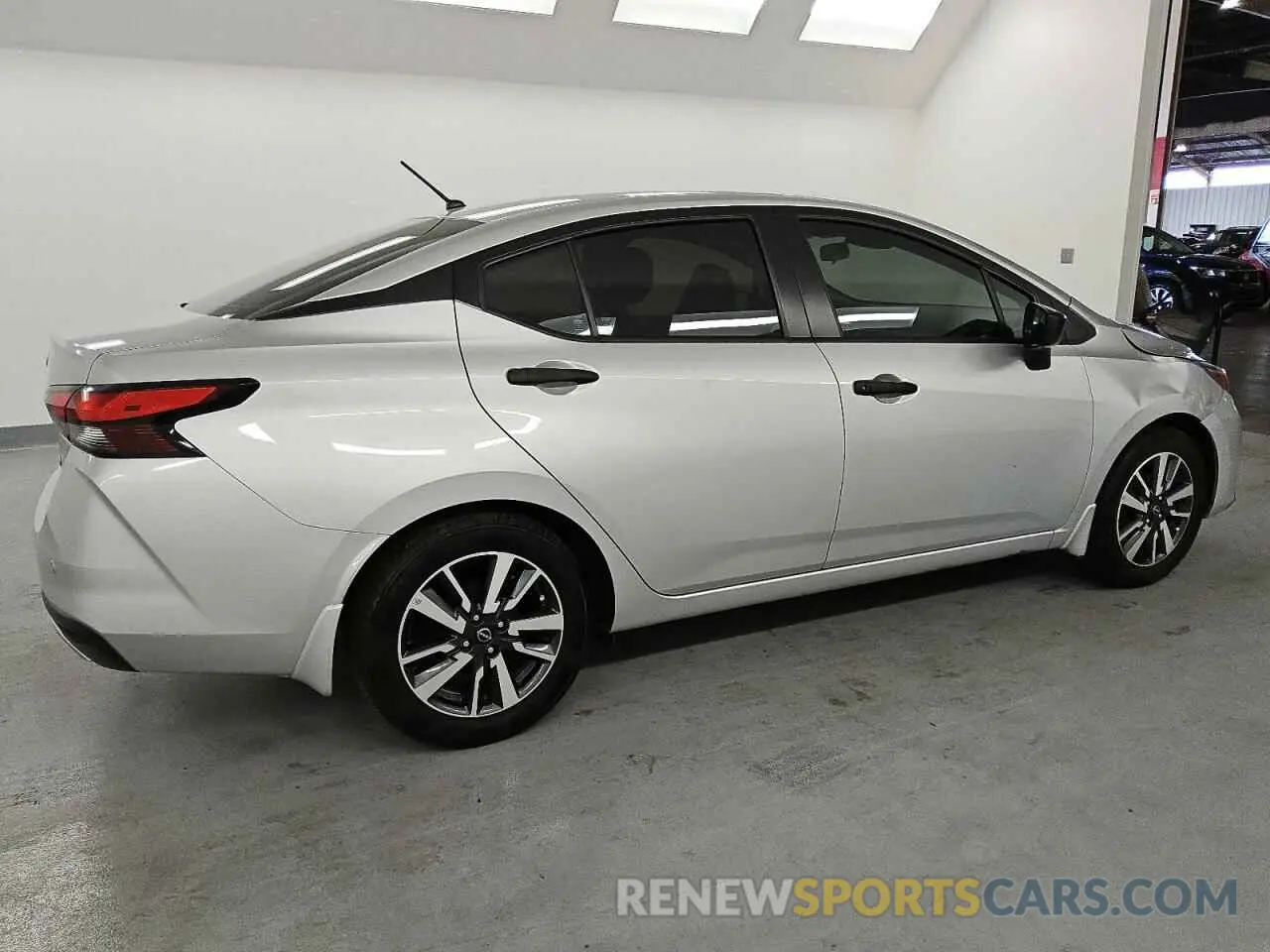 3 fotografías del automóvil dañado 3N1CN8DV9RL866219 NISSAN VERSA 2024