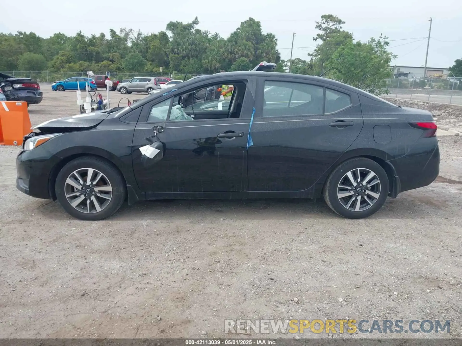 14 fotografías del automóvil dañado 3N1CN8DV9RL872828 NISSAN VERSA 2024