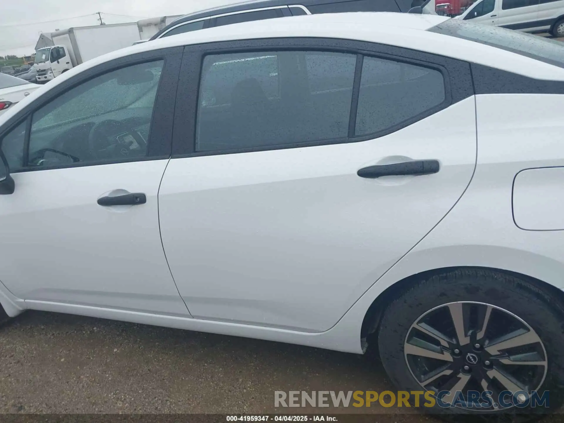 14 fotografías del automóvil dañado 3N1CN8DV9RL926791 NISSAN VERSA 2024