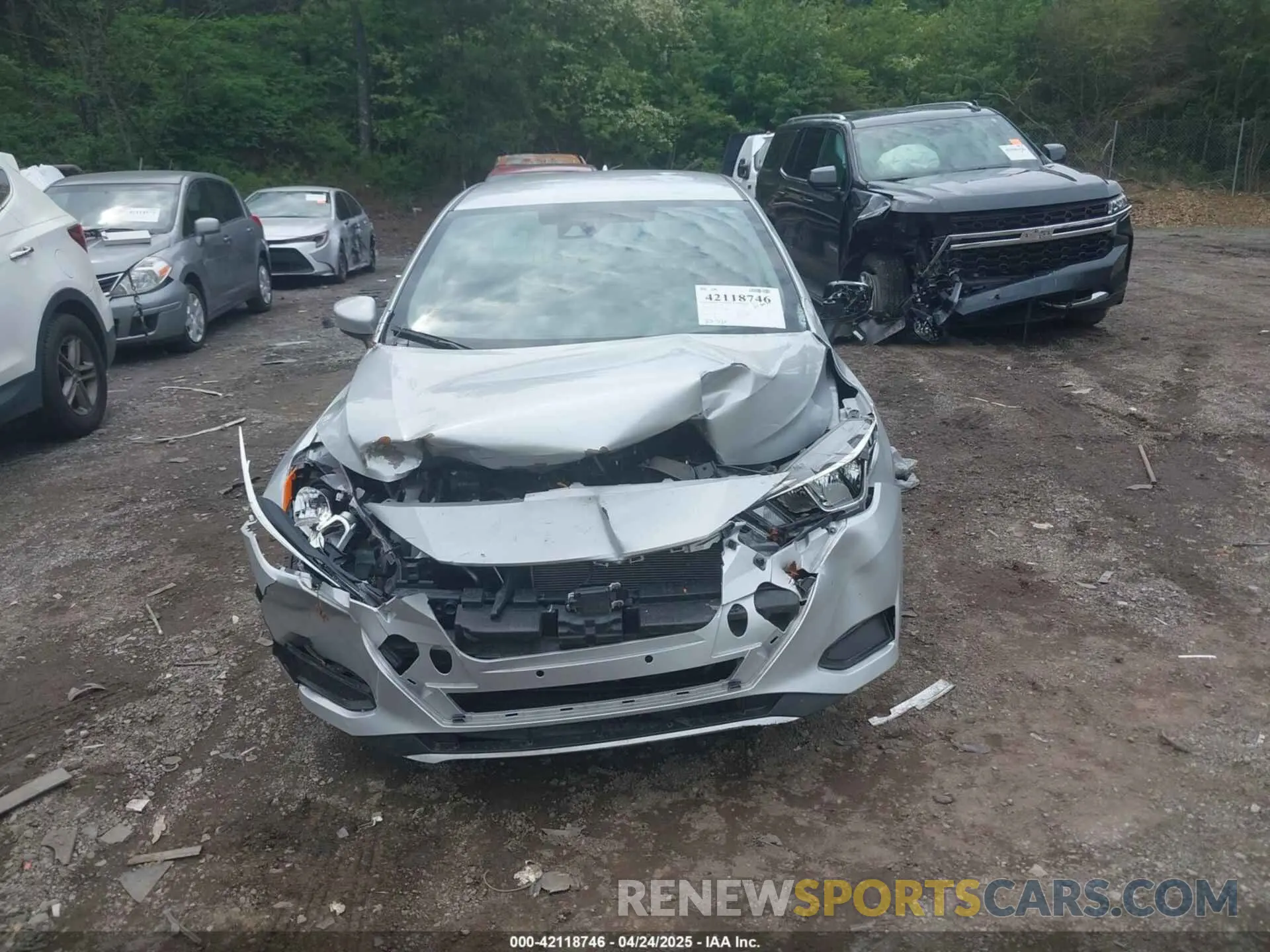 5 fotografías del automóvil dañado 3N1CN8EV8RL882071 NISSAN VERSA 2024